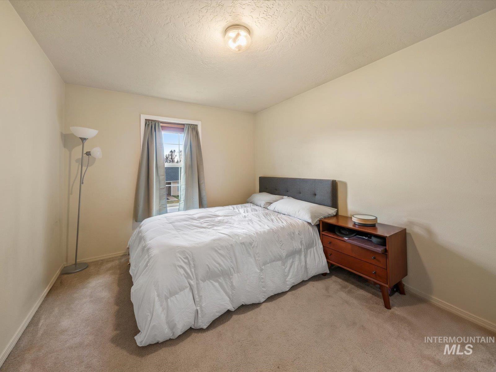 208 E Kaibab Trail St., Meridian, Idaho 83646, 3 Bedrooms, 2.5 Bathrooms, Residential For Sale, Price $529,900,MLS 98970329