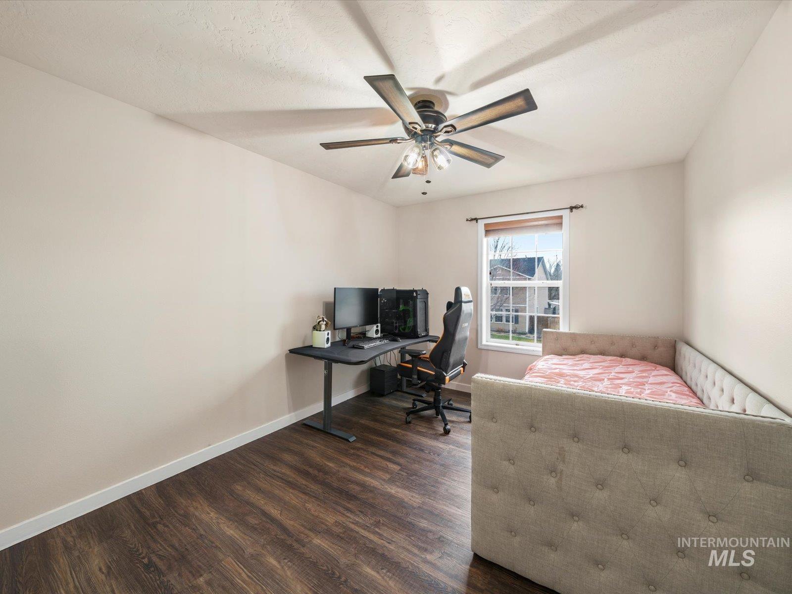 208 E Kaibab Trail St., Meridian, Idaho 83646, 3 Bedrooms, 2.5 Bathrooms, Residential For Sale, Price $529,900,MLS 98970329