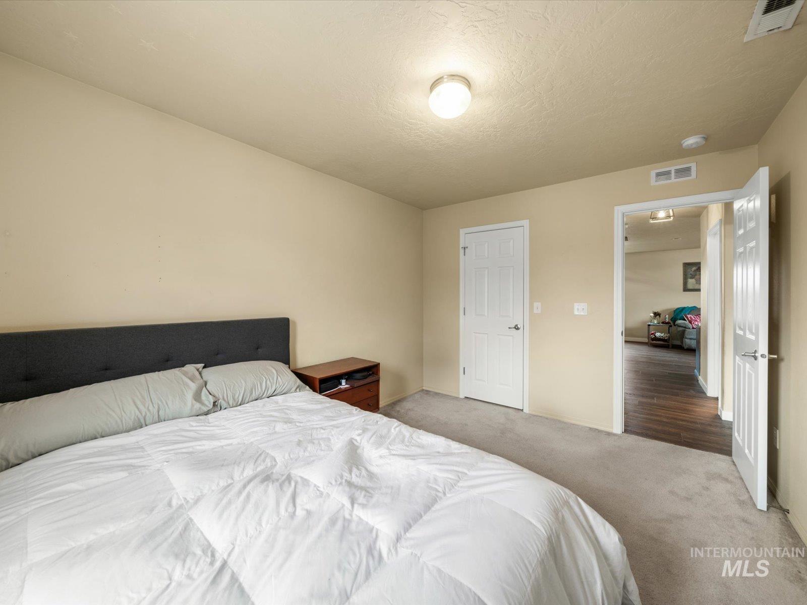 208 E Kaibab Trail St., Meridian, Idaho 83646, 3 Bedrooms, 2.5 Bathrooms, Residential For Sale, Price $529,900, 98970329