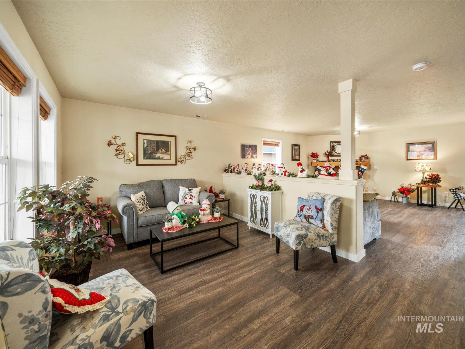 208 E Kaibab Trail St., Meridian, Idaho 83646, 3 Bedrooms, 2.5 Bathrooms, Residential For Sale, Price $529,900, 98970329