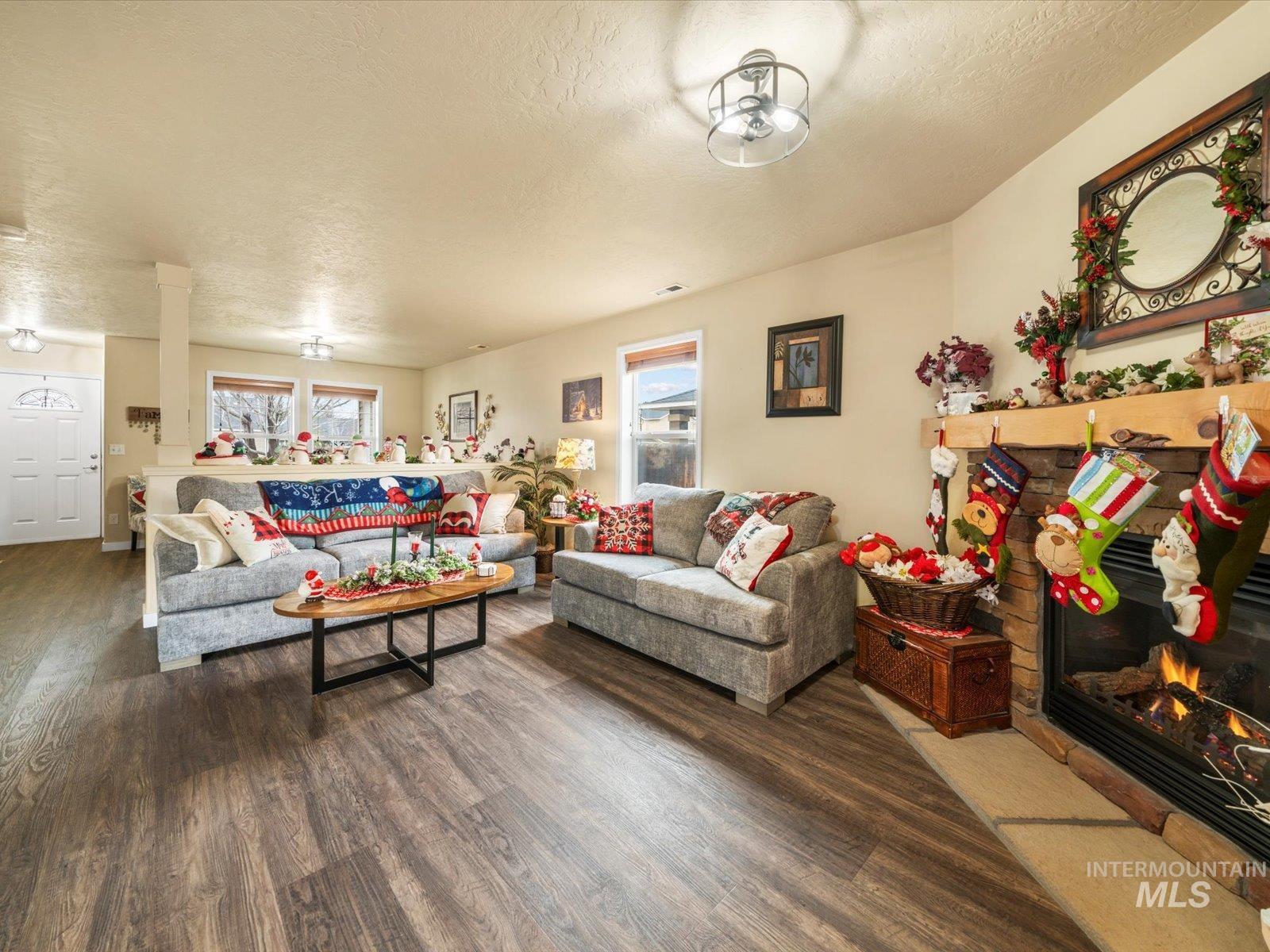 208 E Kaibab Trail St., Meridian, Idaho 83646, 3 Bedrooms, 2.5 Bathrooms, Residential For Sale, Price $529,900, 98970329