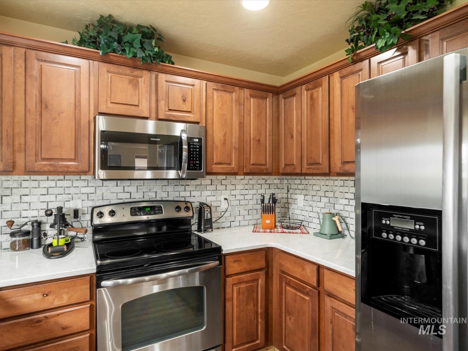 208 E Kaibab Trail St., Meridian, Idaho 83646, 3 Bedrooms, 2.5 Bathrooms, Residential For Sale, Price $529,900, 98970329