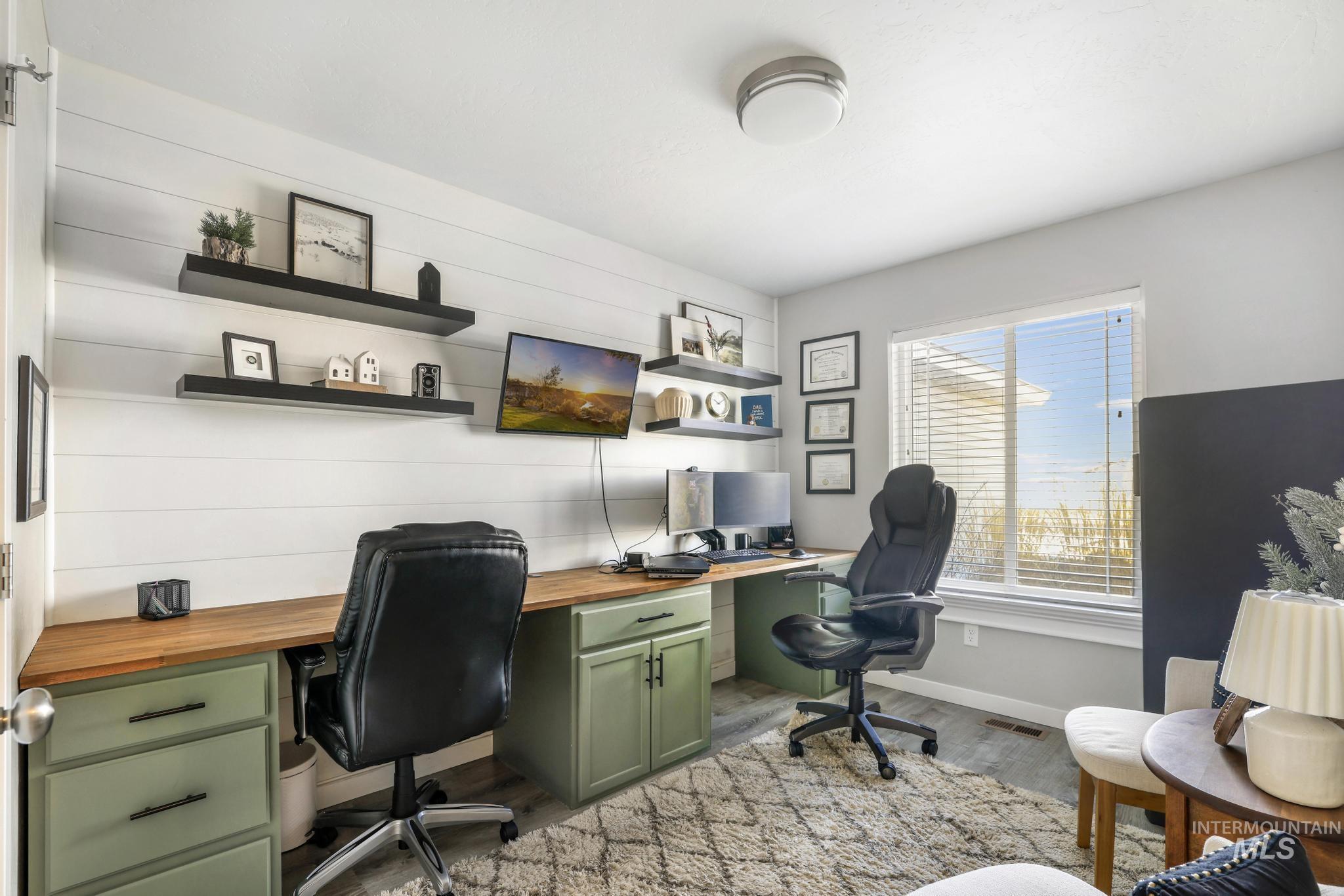 4060 Mountain Vista Ln, Filer, Idaho 83328-5555, 4 Bedrooms, 2 Bathrooms, Residential For Sale, Price $650,000,MLS 98970331