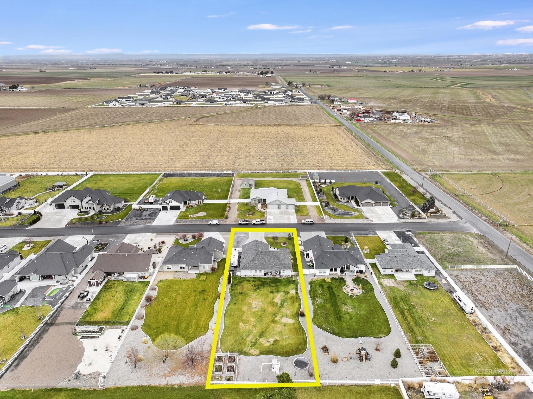 4060 Mountain Vista Ln, Filer, Idaho 83328-5555, 4 Bedrooms, 2 Bathrooms, Residential For Sale, Price $650,000,MLS 98970331
