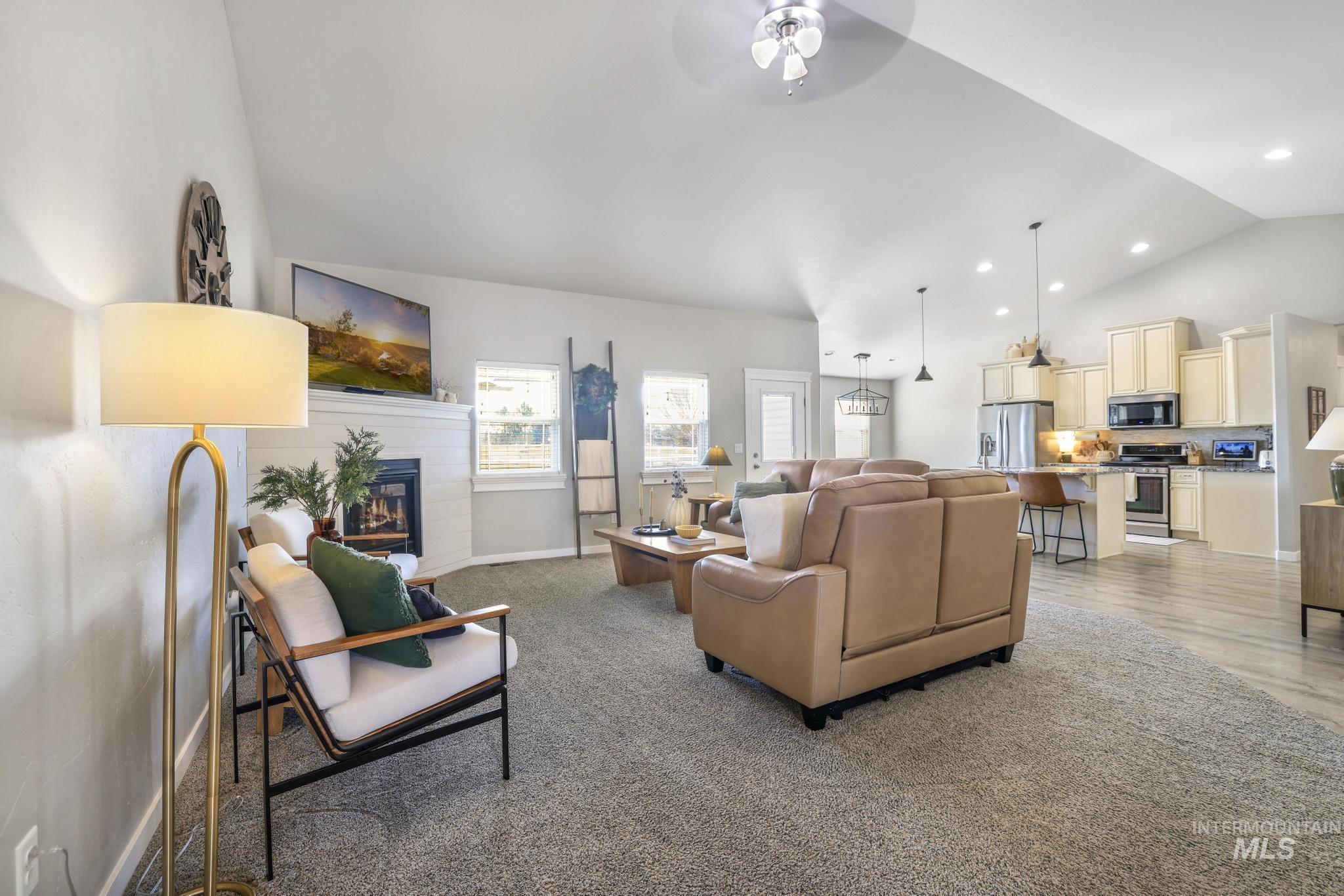 4060 Mountain Vista Ln, Filer, Idaho 83328-5555, 4 Bedrooms, 2 Bathrooms, Residential For Sale, Price $650,000,MLS 98970331