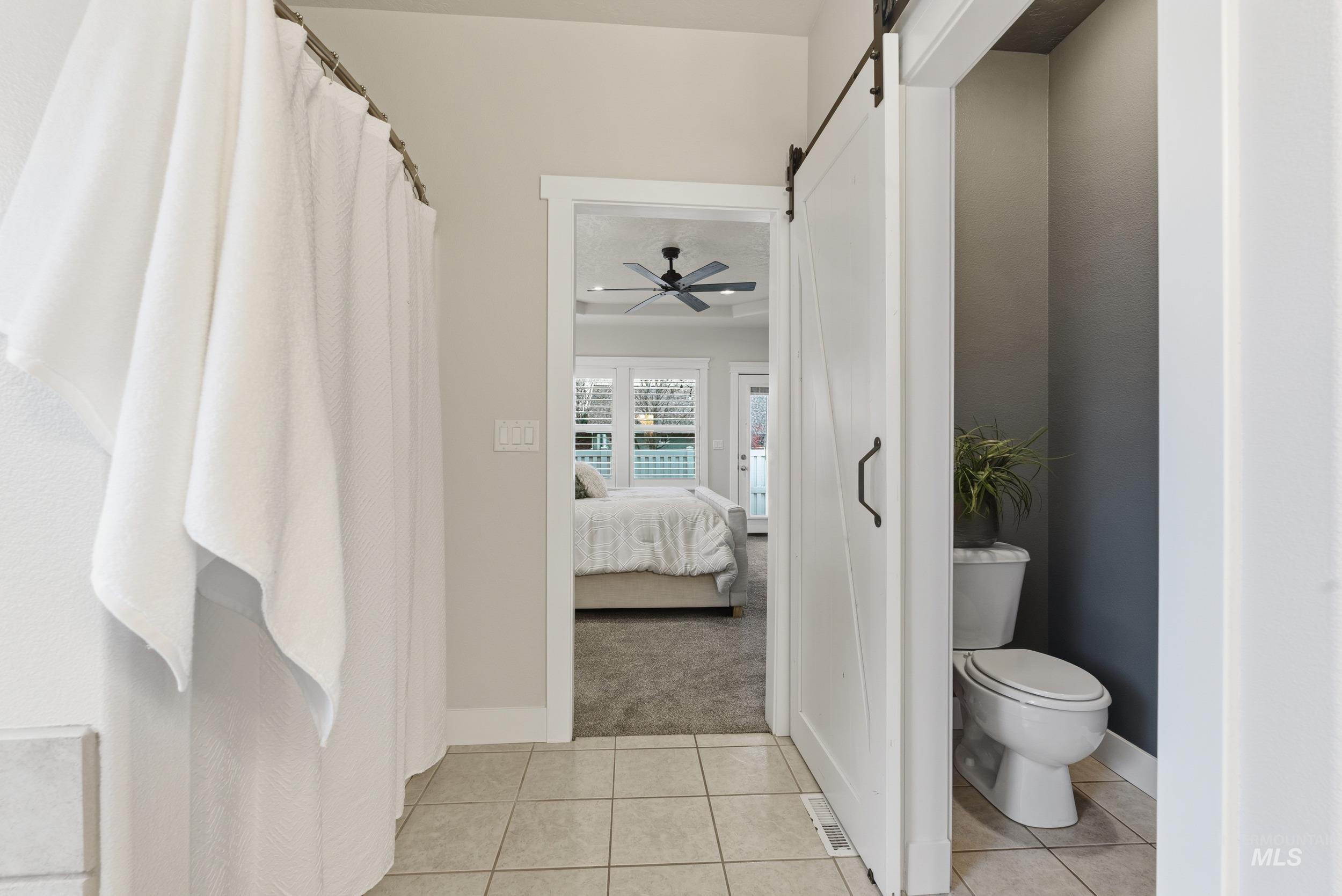 8127 N Sundial Way, Boise, Idaho 83714, 3 Bedrooms, 2 Bathrooms, Residential For Sale, Price $479,000, 98970335