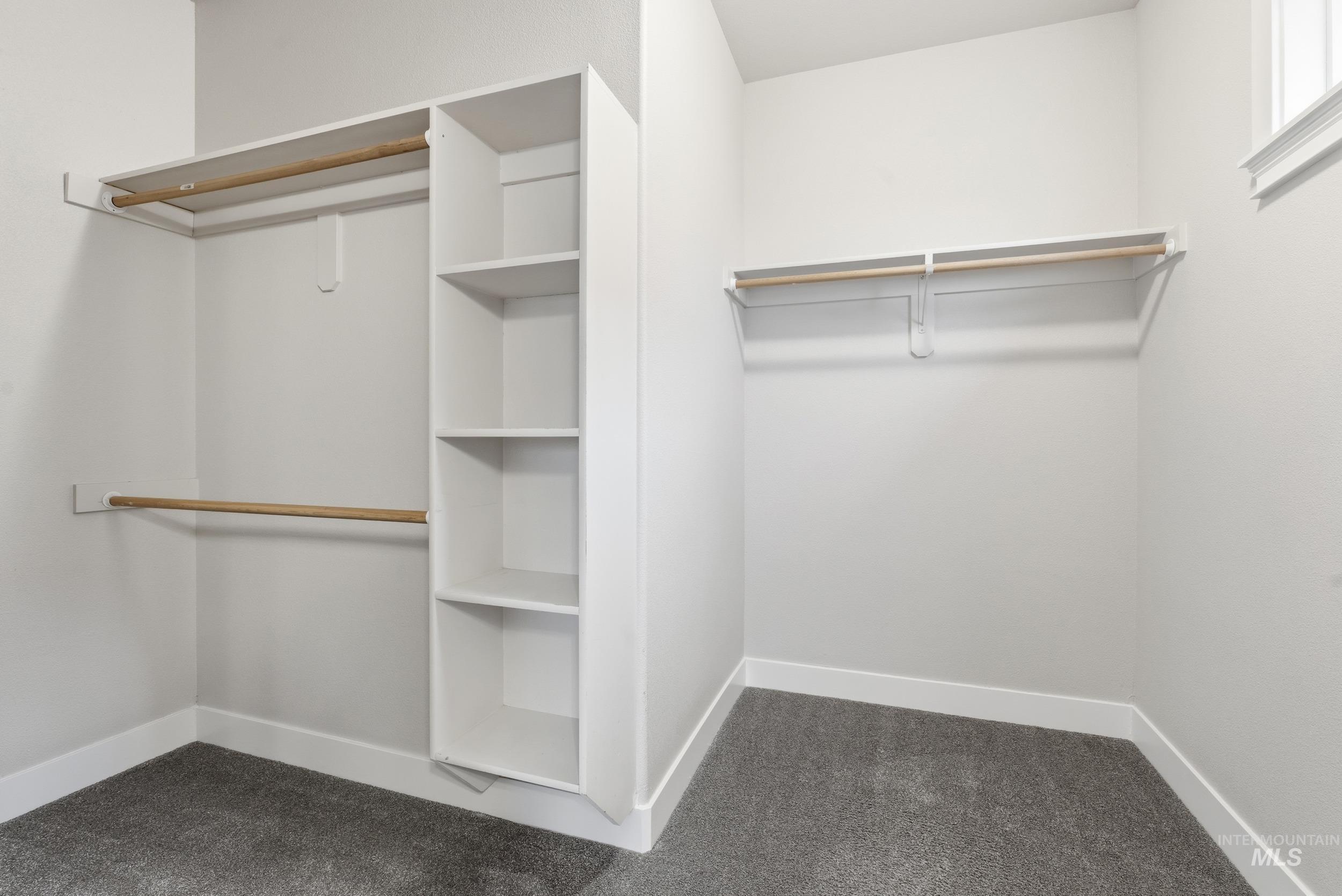 8127 N Sundial Way, Boise, Idaho 83714, 3 Bedrooms, 2 Bathrooms, Residential For Sale, Price $479,000, 98970335