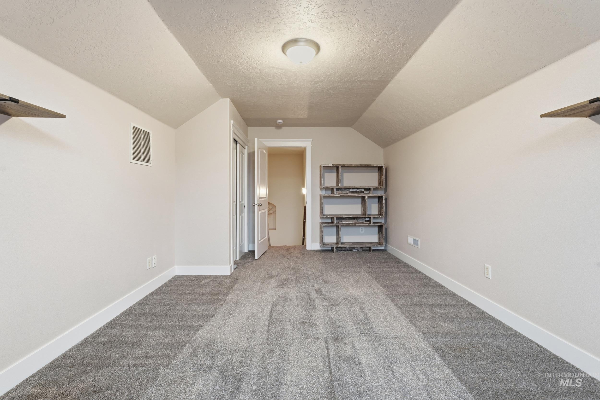 8127 N Sundial Way, Boise, Idaho 83714, 3 Bedrooms, 2 Bathrooms, Residential For Sale, Price $479,000, 98970335