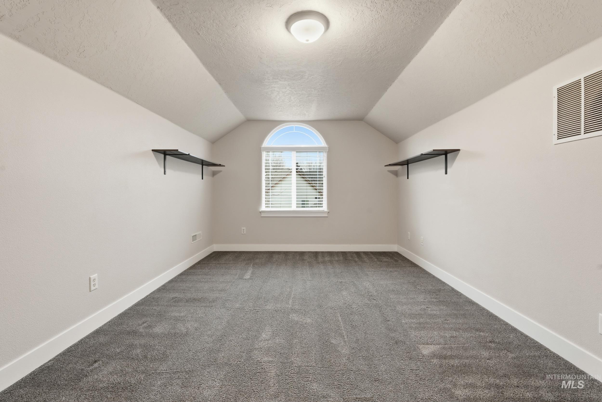 8127 N Sundial Way, Boise, Idaho 83714, 3 Bedrooms, 2 Bathrooms, Residential For Sale, Price $479,000, 98970335