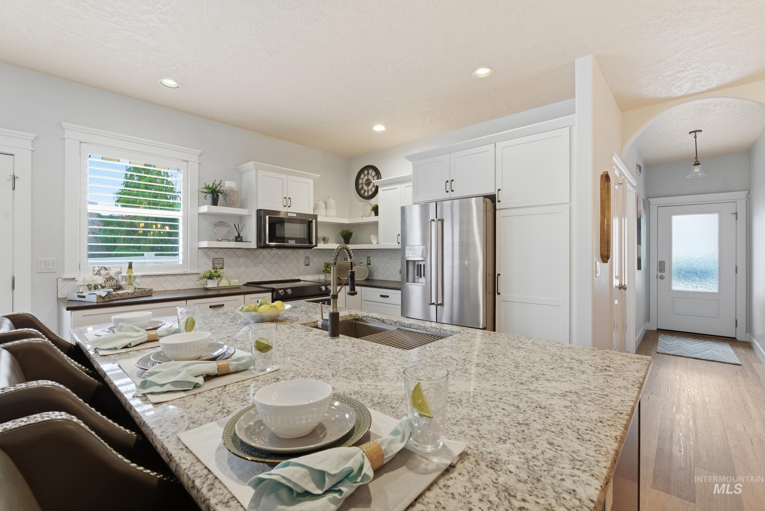 8127 N Sundial Way, Boise, Idaho 83714, 3 Bedrooms, 2 Bathrooms, Residential For Sale, Price $479,000, 98970335