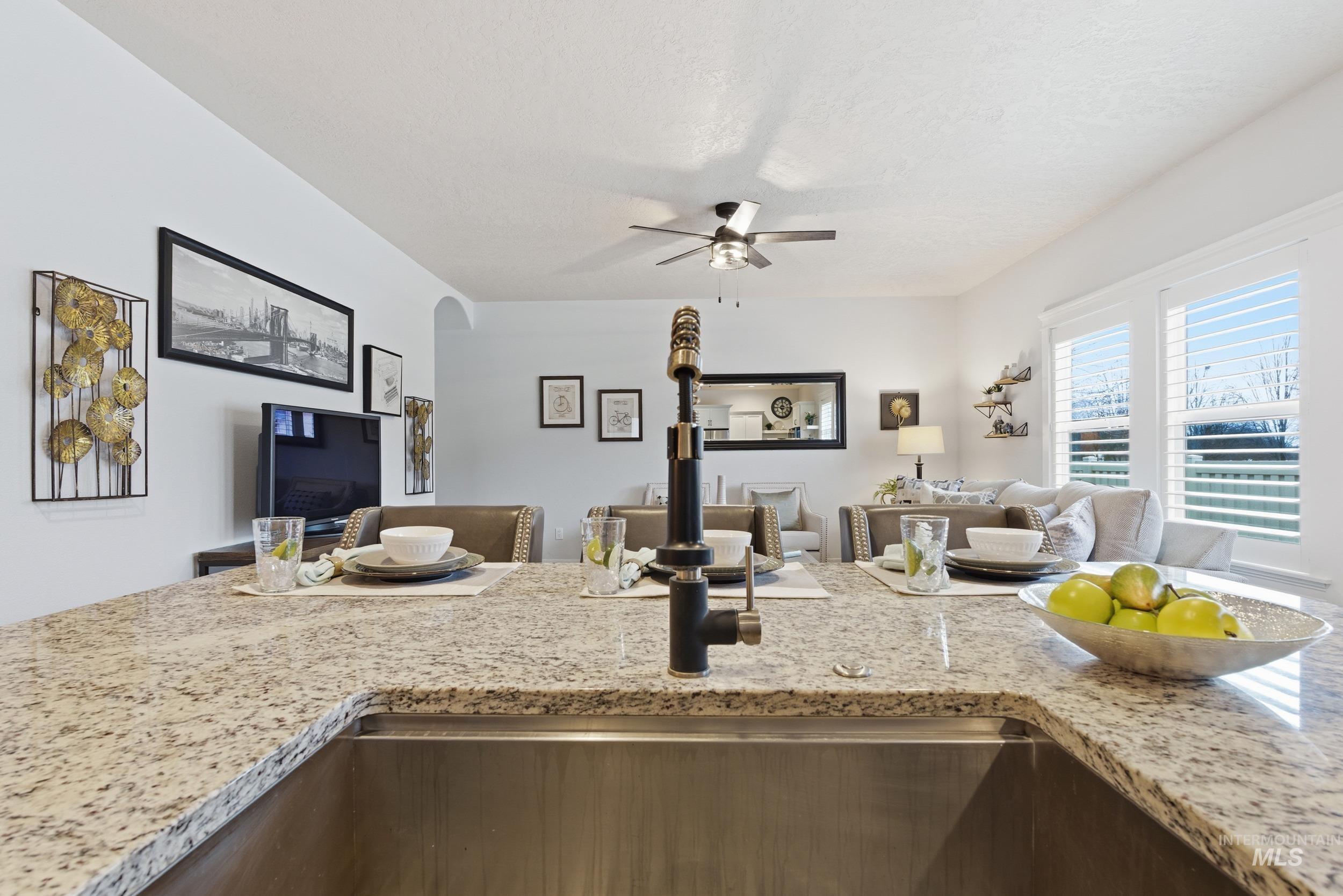 8127 N Sundial Way, Boise, Idaho 83714, 3 Bedrooms, 2 Bathrooms, Residential For Sale, Price $479,000, 98970335