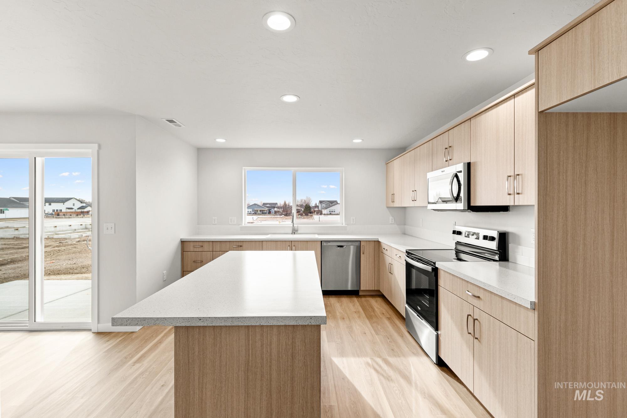 1533 Long Pond St, Middleton, Idaho 83644, 5 Bedrooms, 2.5 Bathrooms, Residential For Sale, Price $519,990,MLS 98970337