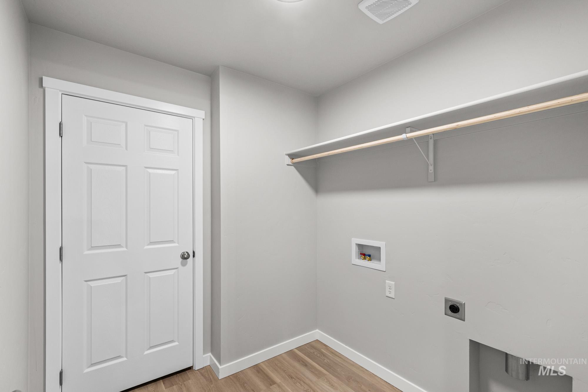 1515 Long Pond St, Middleton, Idaho 83644, 5 Bedrooms, 3 Bathrooms, Residential For Sale, Price $509,990,MLS 98970338