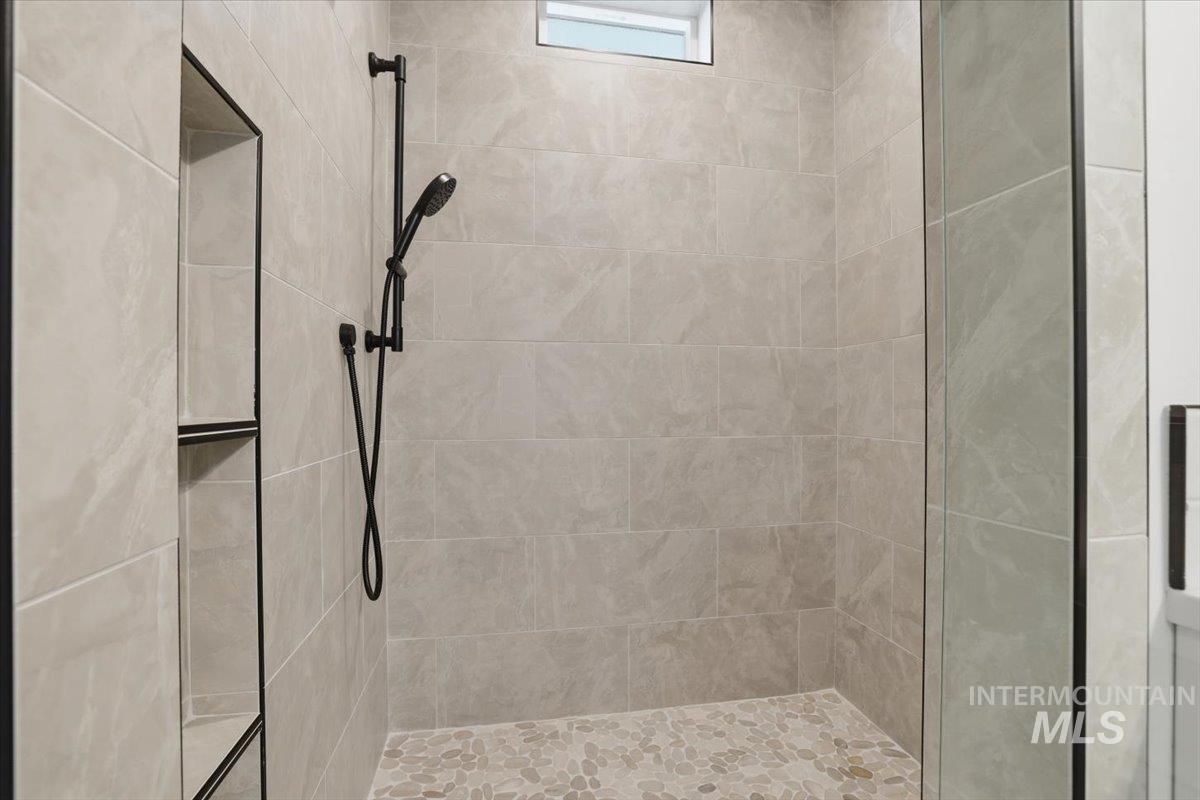 7838 W Flathead Lake St, Eagle, Idaho 83616, 3 Bedrooms, 3 Bathrooms, Residential For Sale, Price $899,500, 98970341