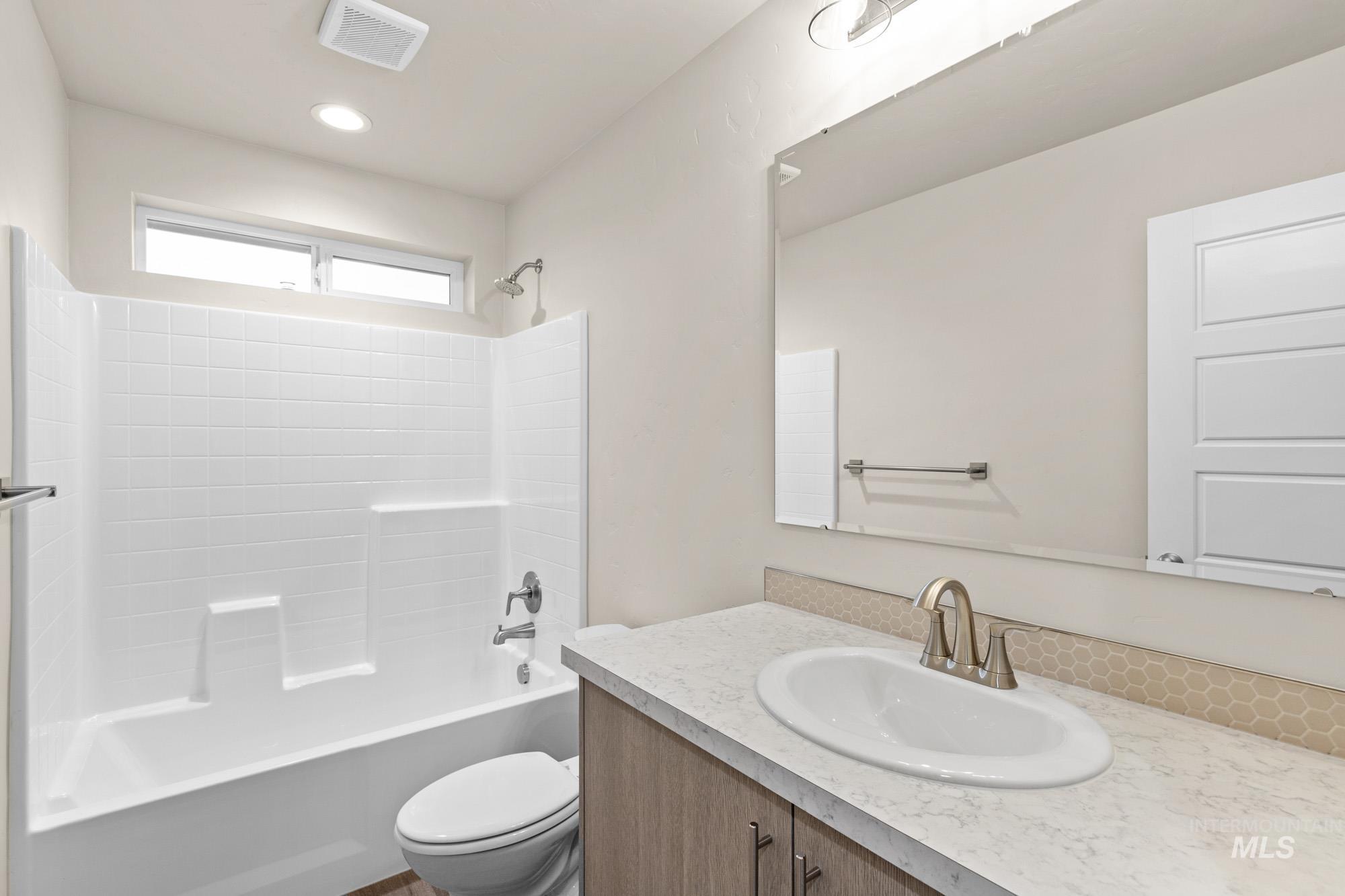 18445 N Trumpet Lily Ave, Nampa, Idaho 83687, 4 Bedrooms, 3 Bathrooms, Residential For Sale, Price $579,990,MLS 98970343