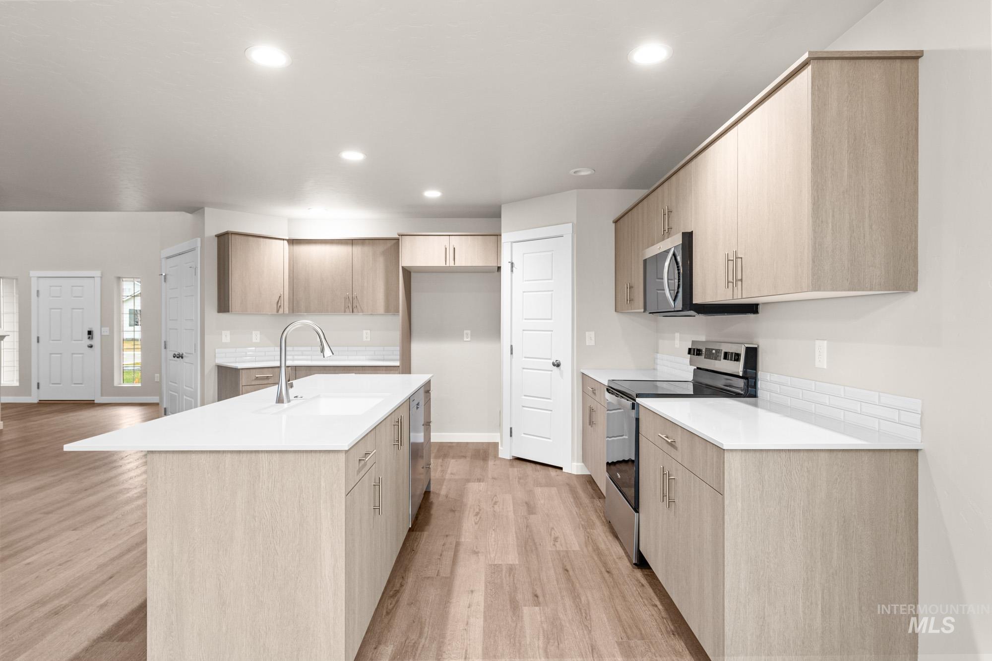 18445 N Trumpet Lily Ave, Nampa, Idaho 83687, 4 Bedrooms, 3 Bathrooms, Residential For Sale, Price $579,990,MLS 98970343