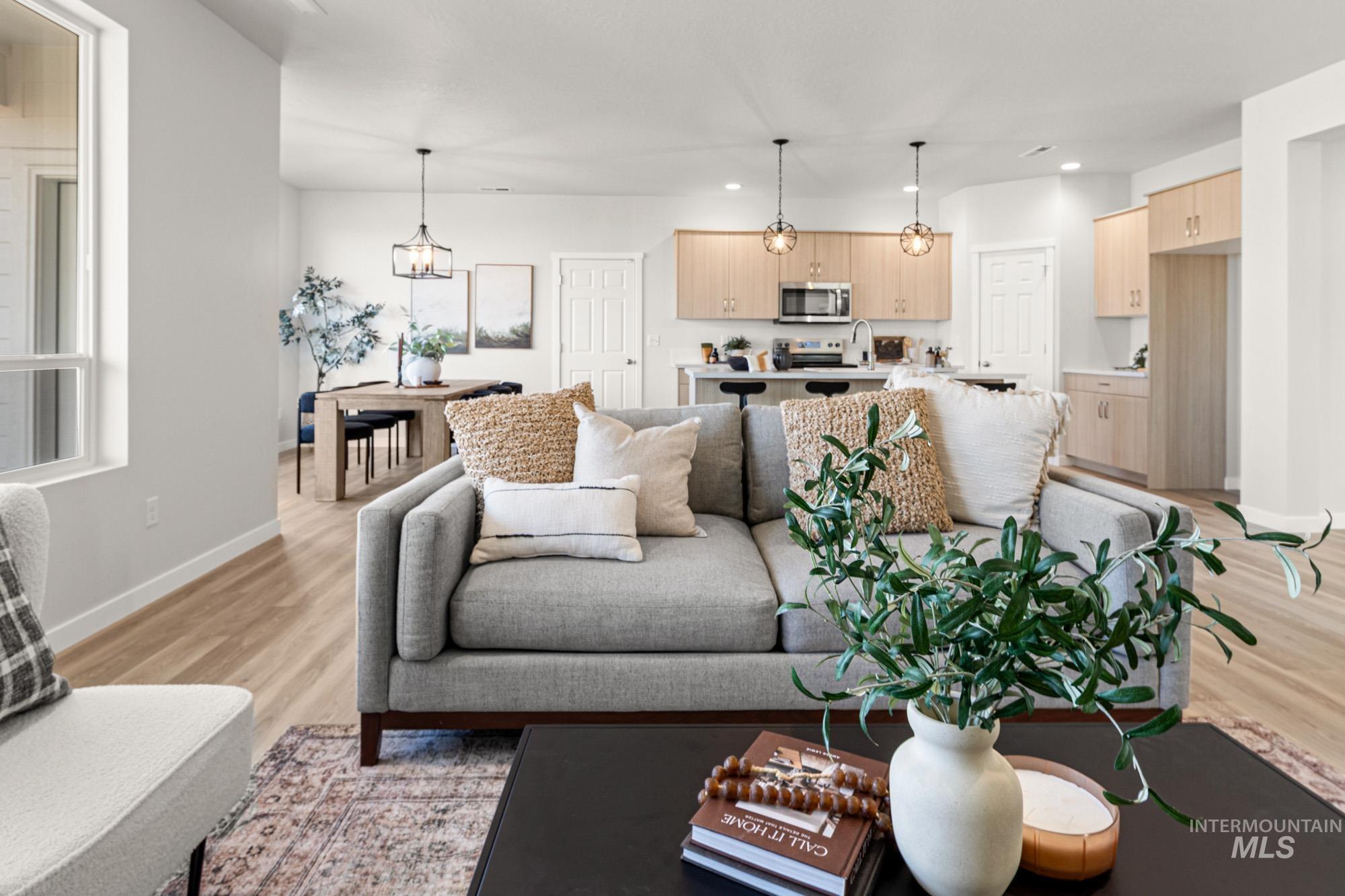 17381 N Aspen Springs Way, Nampa, Idaho 83687, 4 Bedrooms, 2.5 Bathrooms, Residential For Sale, Price $549,990,MLS 98970344