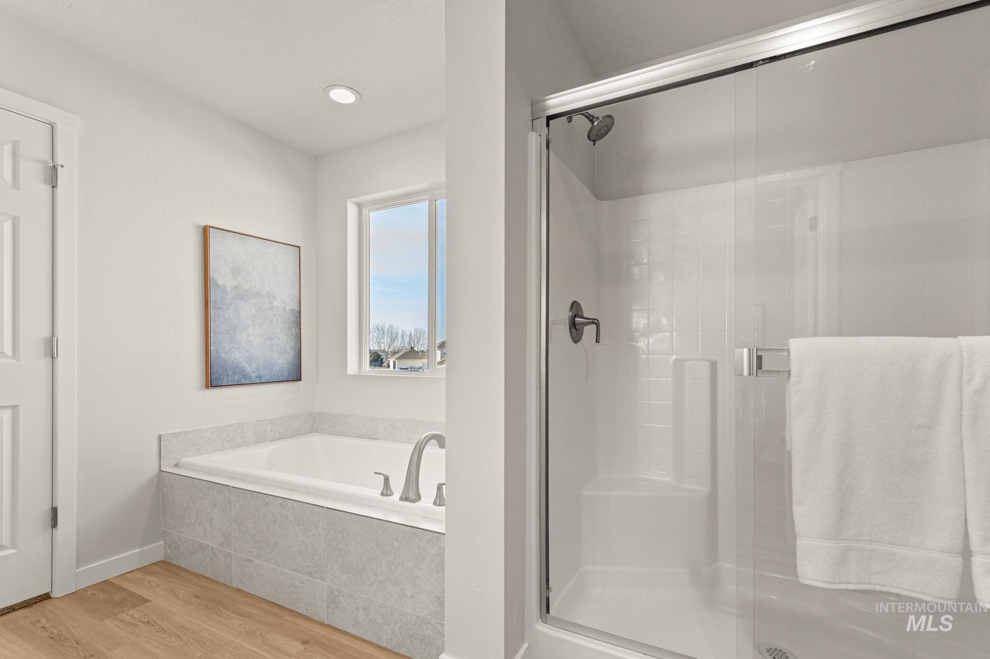 17381 N Aspen Springs Way, Nampa, Idaho 83687, 4 Bedrooms, 2.5 Bathrooms, Residential For Sale, Price $549,990,MLS 98970344