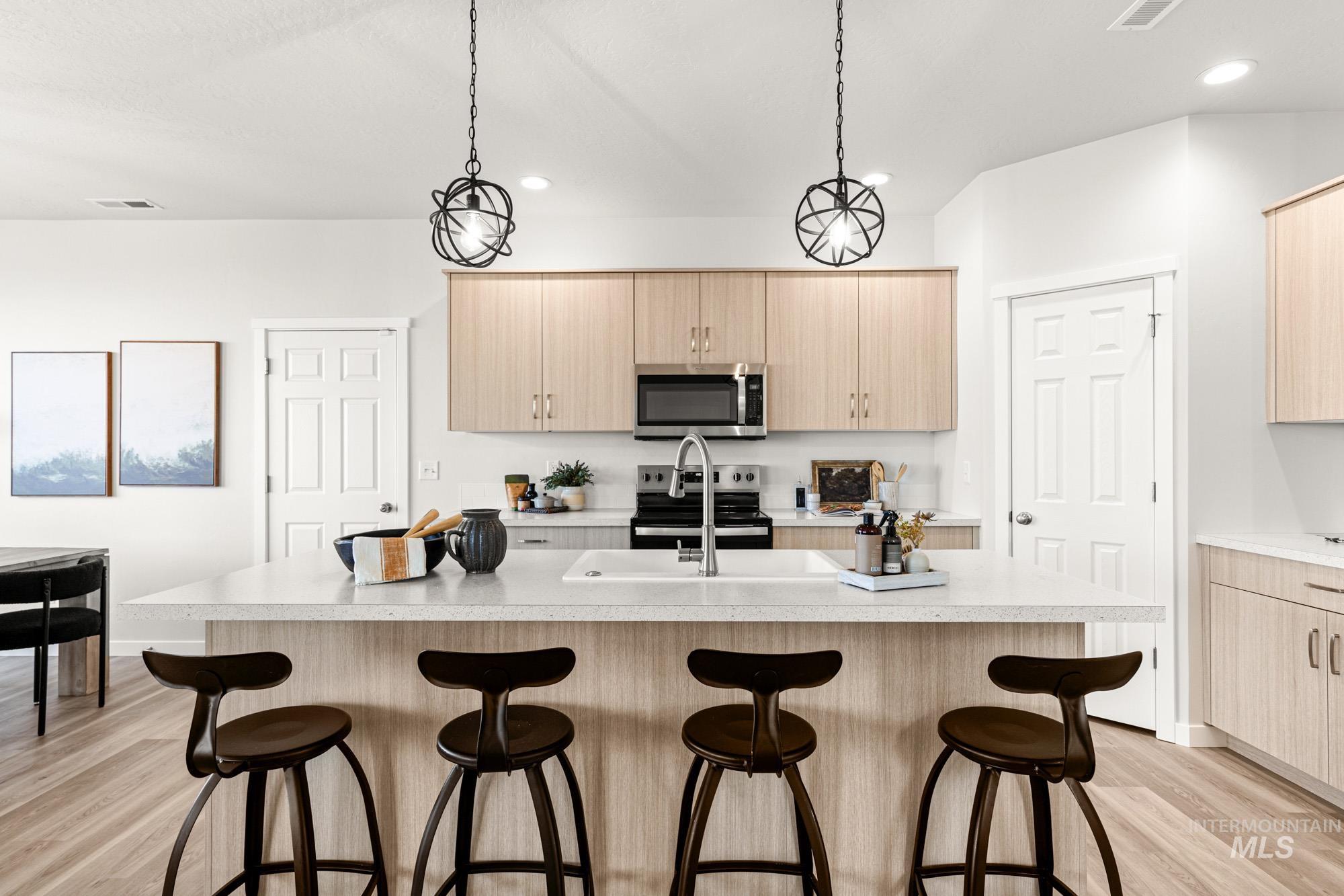 17381 N Aspen Springs Way, Nampa, Idaho 83687, 4 Bedrooms, 2.5 Bathrooms, Residential For Sale, Price $549,990,MLS 98970344