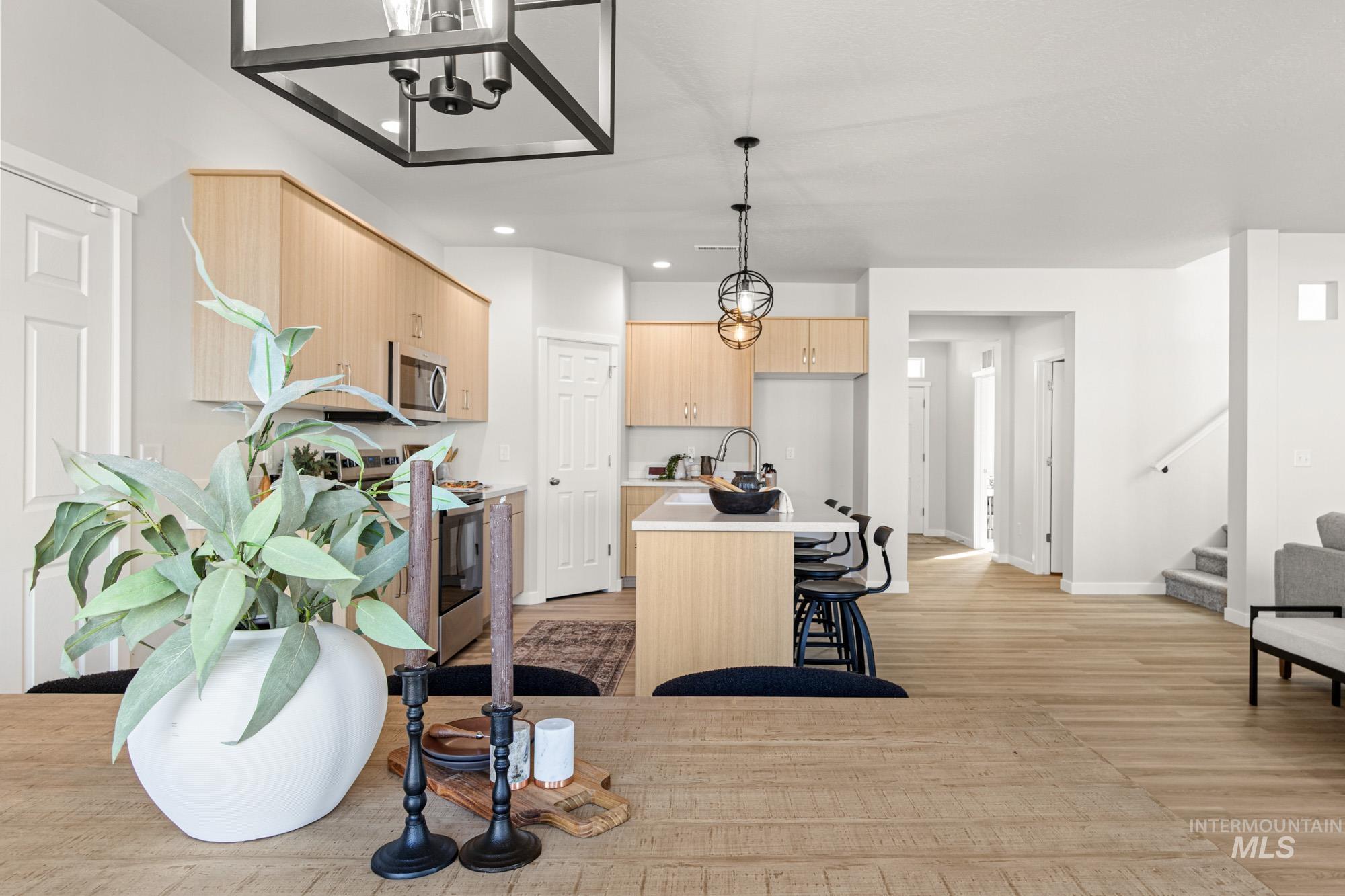 17381 N Aspen Springs Way, Nampa, Idaho 83687, 4 Bedrooms, 2.5 Bathrooms, Residential For Sale, Price $549,990,MLS 98970344