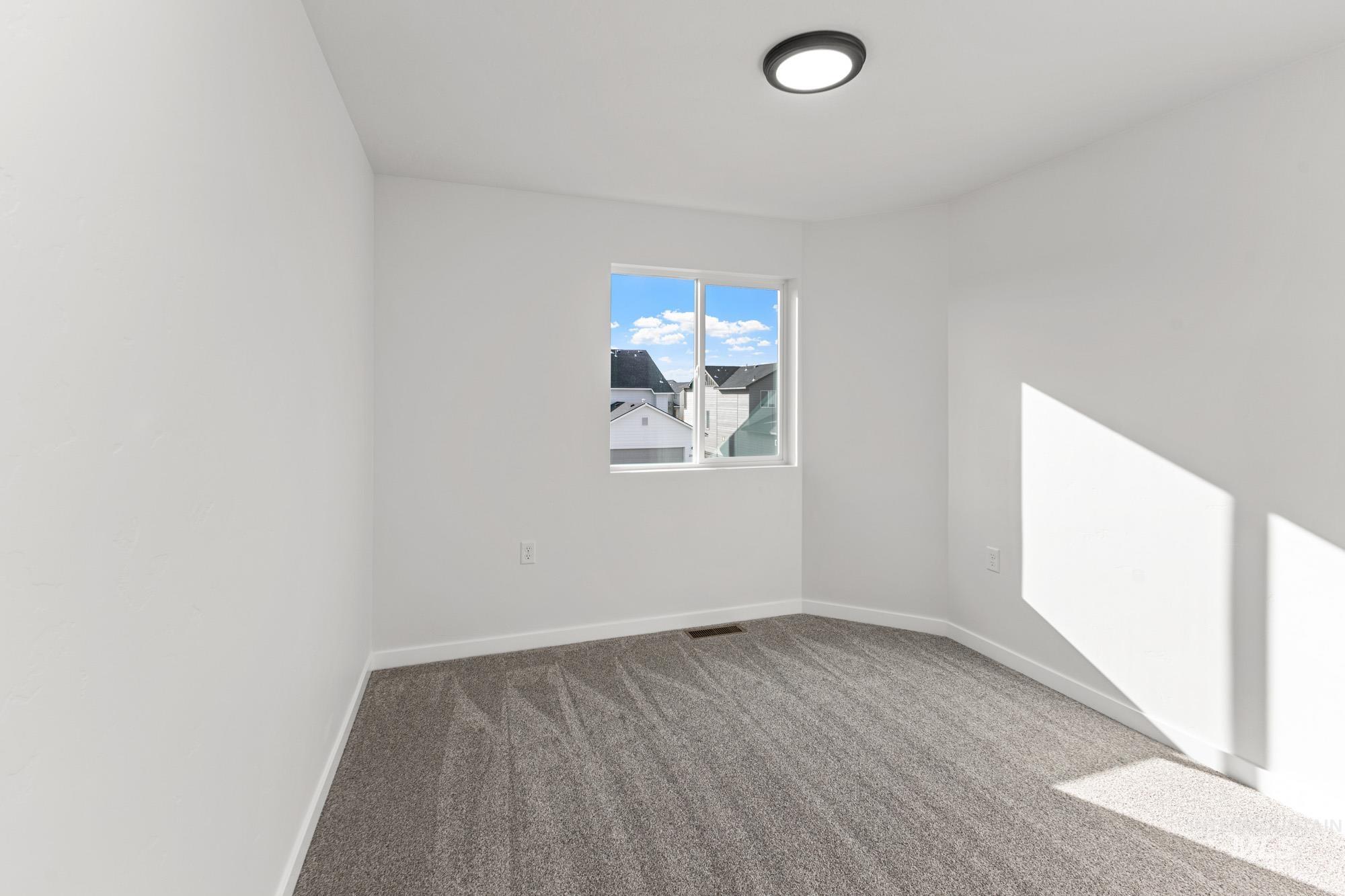 2943 E Mossy Creek Dr, Kuna, Idaho 83634, 3 Bedrooms, 2.5 Bathrooms, Residential For Sale, Price $389,990,MLS 98970347