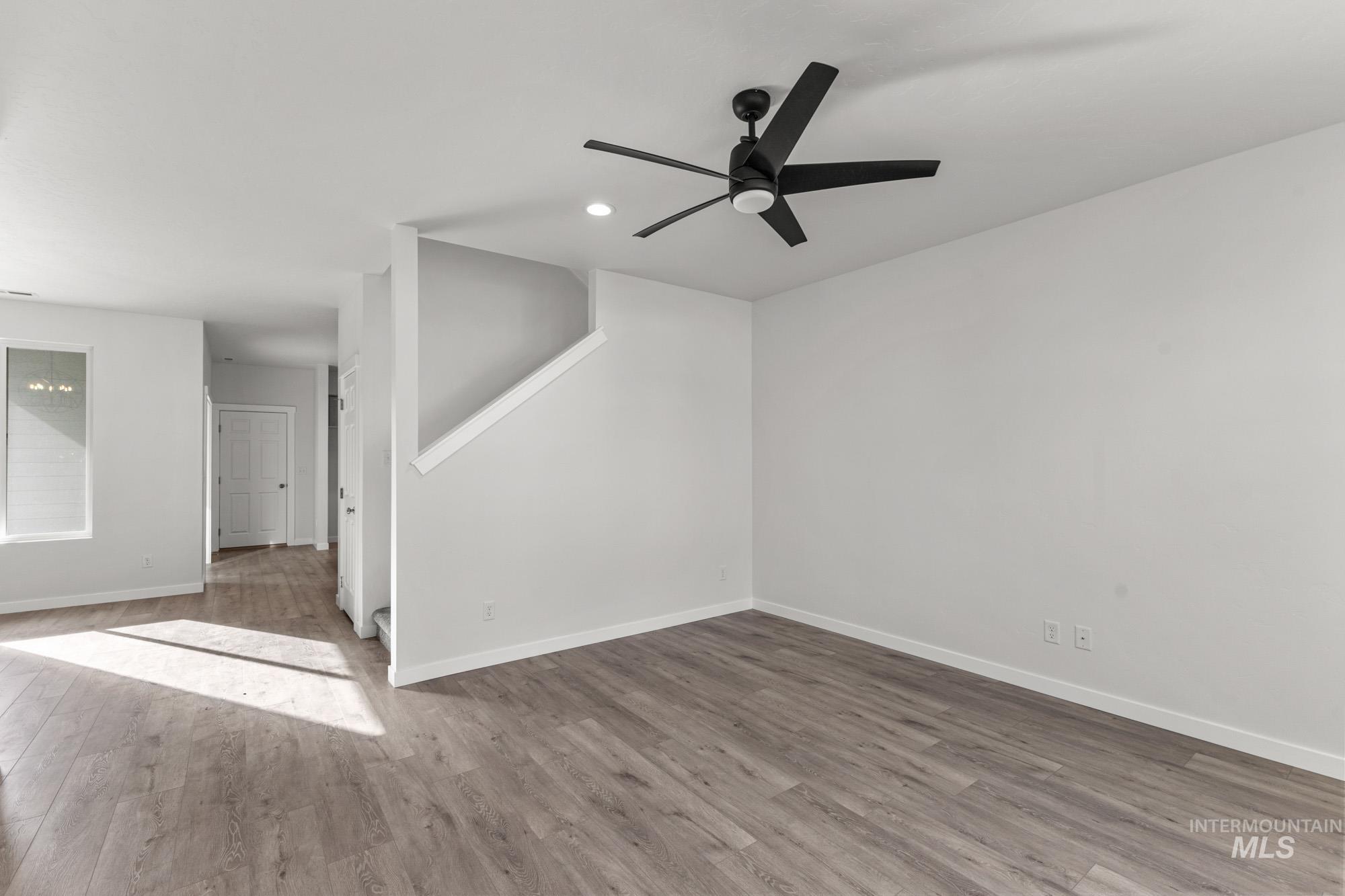 2943 E Mossy Creek Dr, Kuna, Idaho 83634, 3 Bedrooms, 2.5 Bathrooms, Residential For Sale, Price $389,990,MLS 98970347