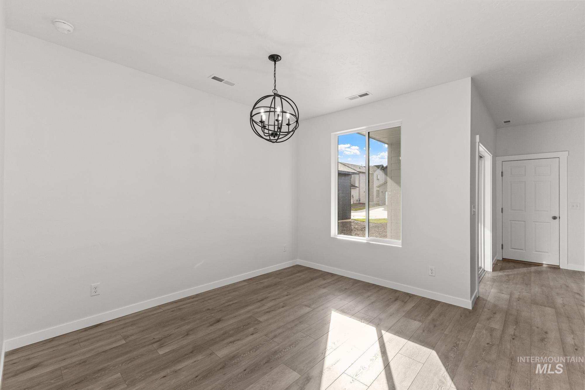 2943 E Mossy Creek Dr, Kuna, Idaho 83634, 3 Bedrooms, 2.5 Bathrooms, Residential For Sale, Price $389,990,MLS 98970347