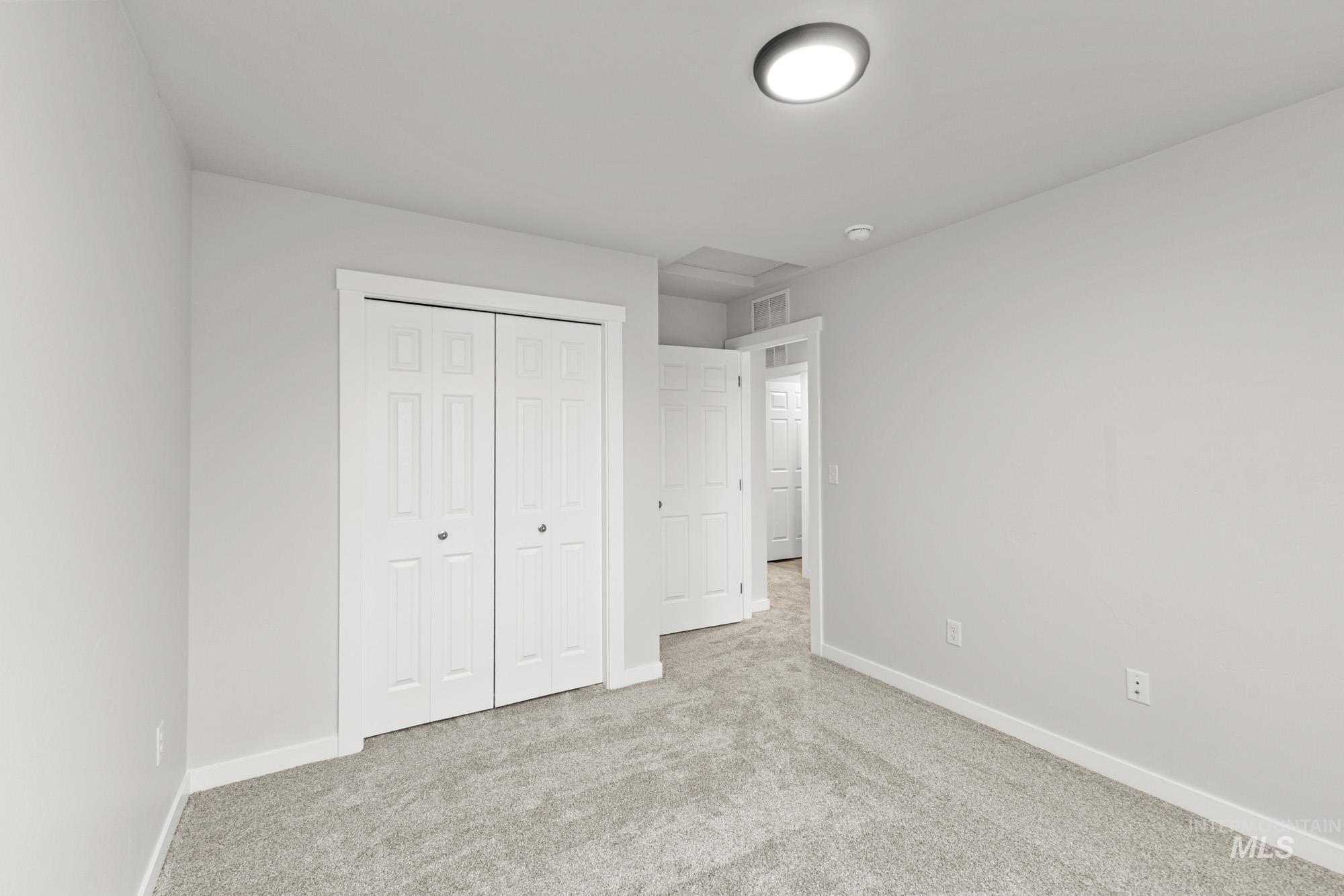 2963 E Mossy Creek Dr, Kuna, Idaho 83634, 3 Bedrooms, 2.5 Bathrooms, Residential For Sale, Price $394,990,MLS 98970348