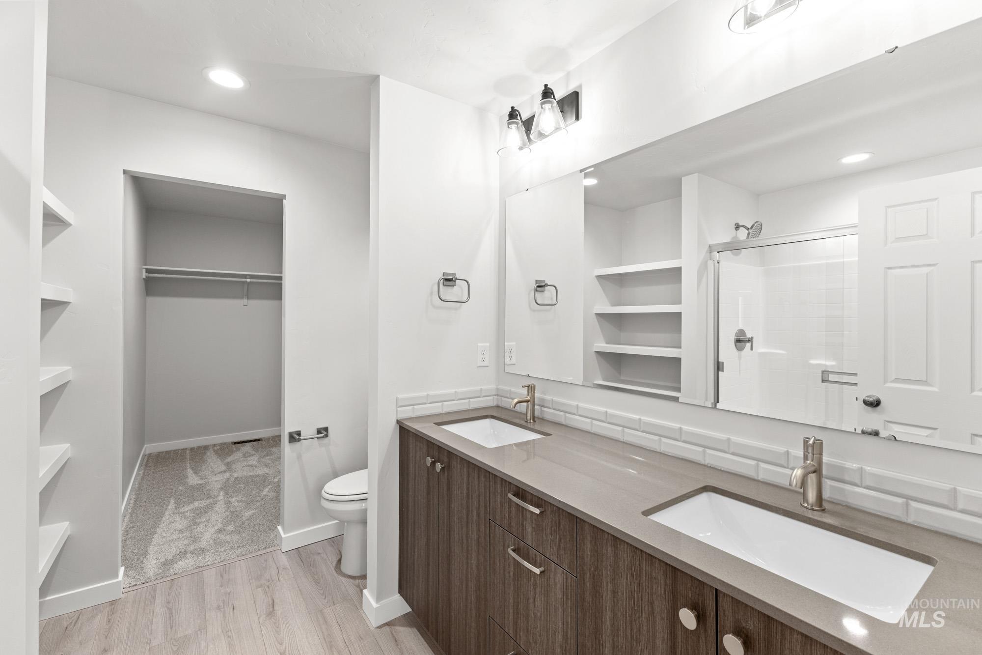 2963 E Mossy Creek Dr, Kuna, Idaho 83634, 3 Bedrooms, 2.5 Bathrooms, Residential For Sale, Price $394,990,MLS 98970348