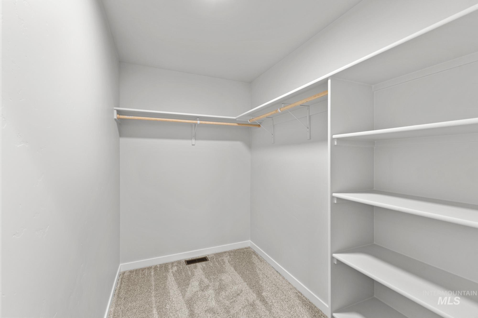 2963 E Mossy Creek Dr, Kuna, Idaho 83634, 3 Bedrooms, 2.5 Bathrooms, Residential For Sale, Price $394,990,MLS 98970348