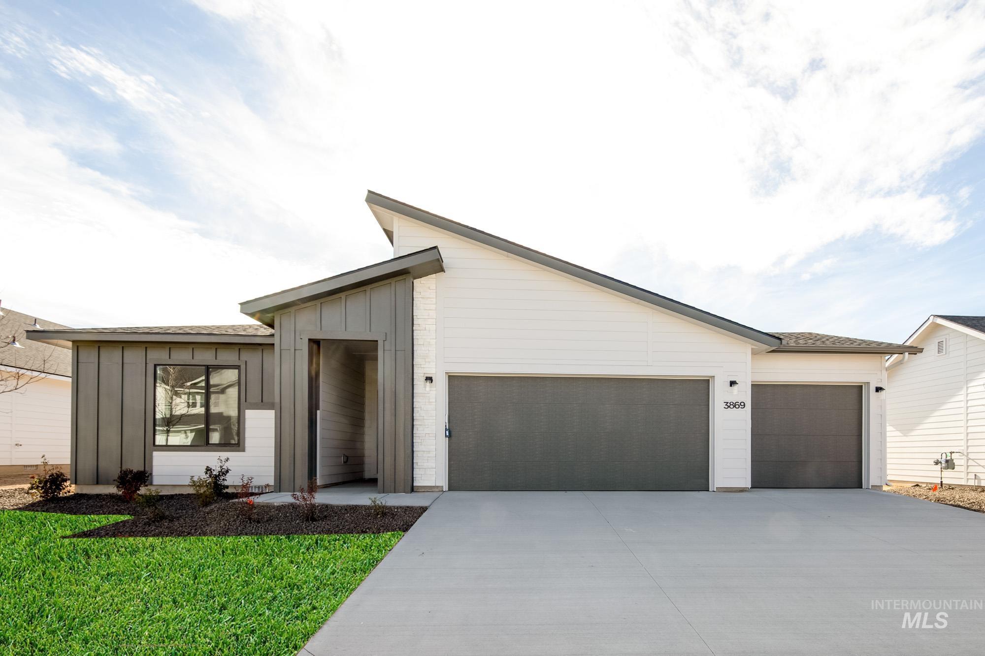 13736 Nisene Ct, Caldwell, Idaho 83607, 4 Bedrooms, 2 Bathrooms, Residential For Sale, Price $429,990, 98970355