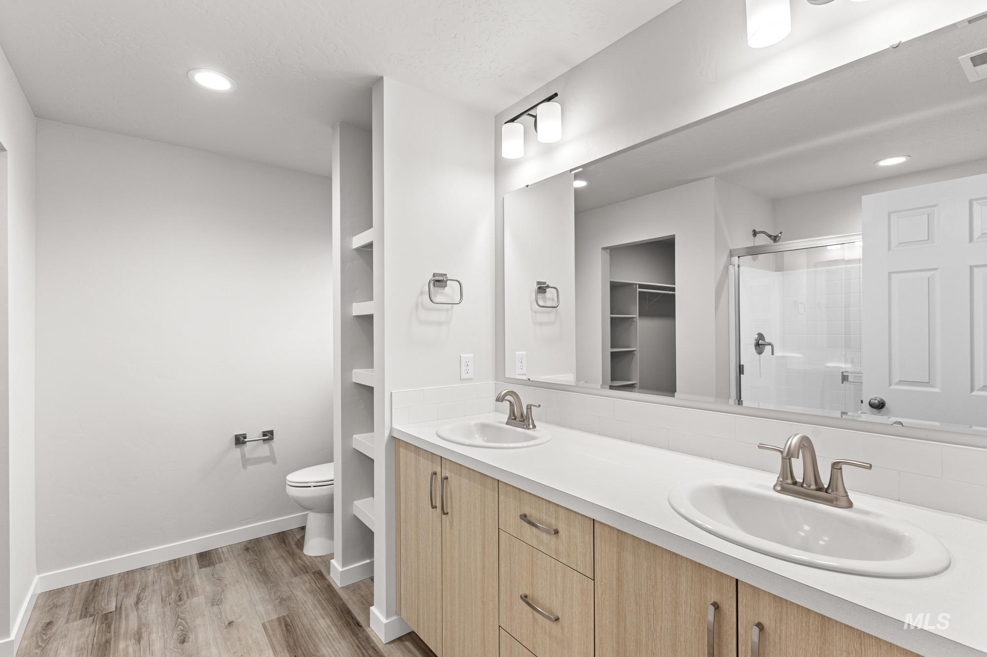 13736 Nisene Ct, Caldwell, Idaho 83607, 4 Bedrooms, 2 Bathrooms, Residential For Sale, Price $414,990,MLS 98970355