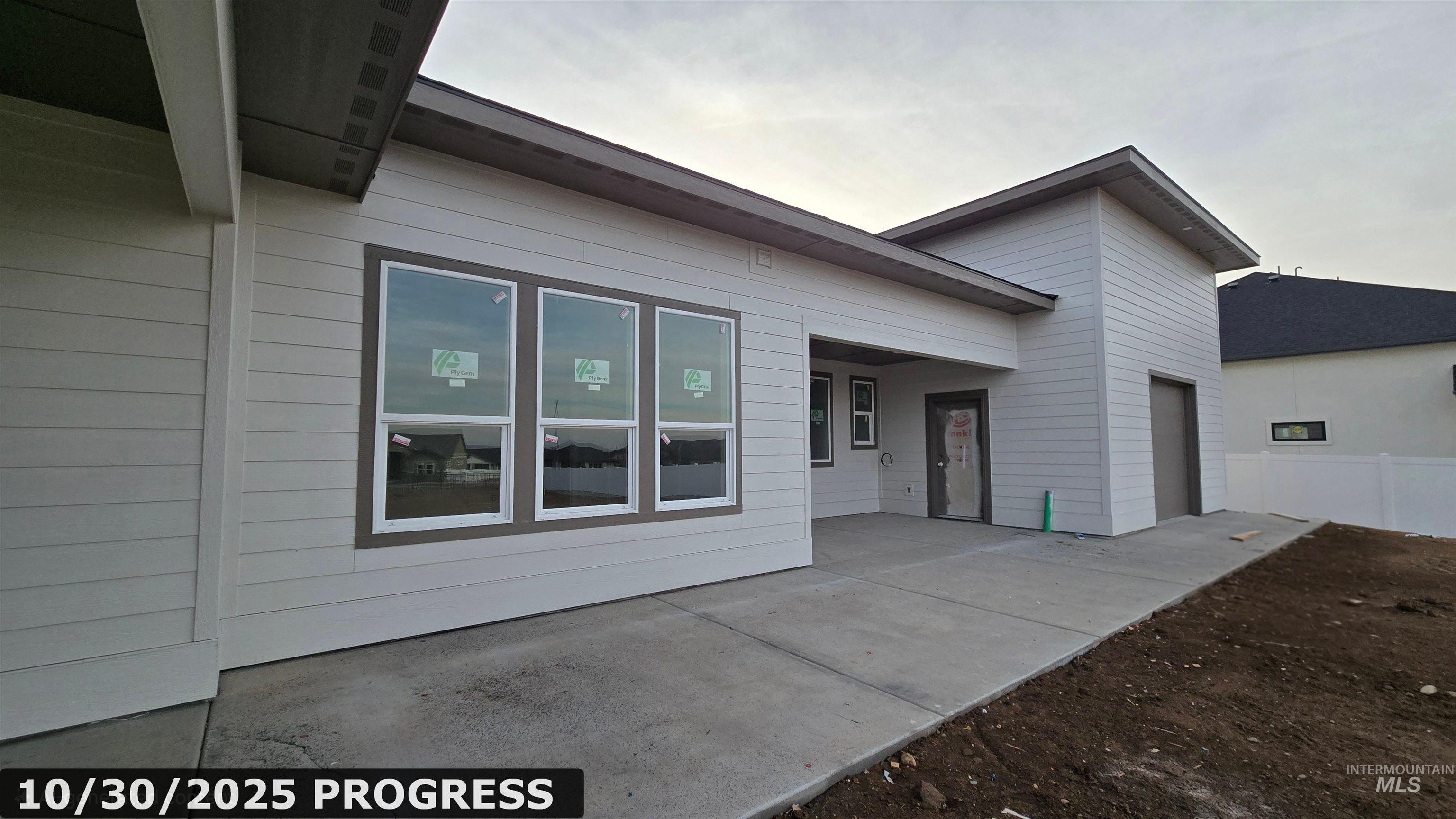 64 E Shafer View Drive, Meridian, Idaho 83642, 4 Bedrooms, 3.5 Bathrooms, Residential For Sale, Price $1,499,000, 98970356