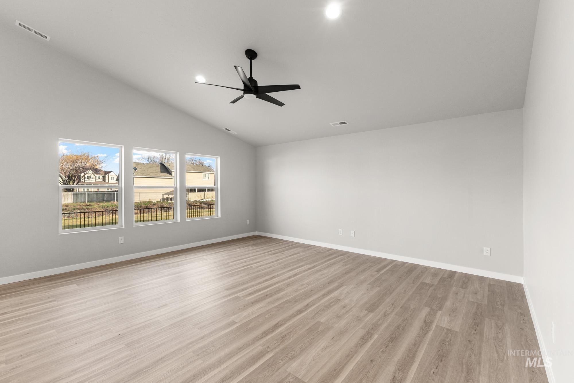 3150 S Maple Ranch Way, Nampa, Idaho 83686, 4 Bedrooms, 2 Bathrooms, Residential For Sale, Price $439,990,MLS 98970364