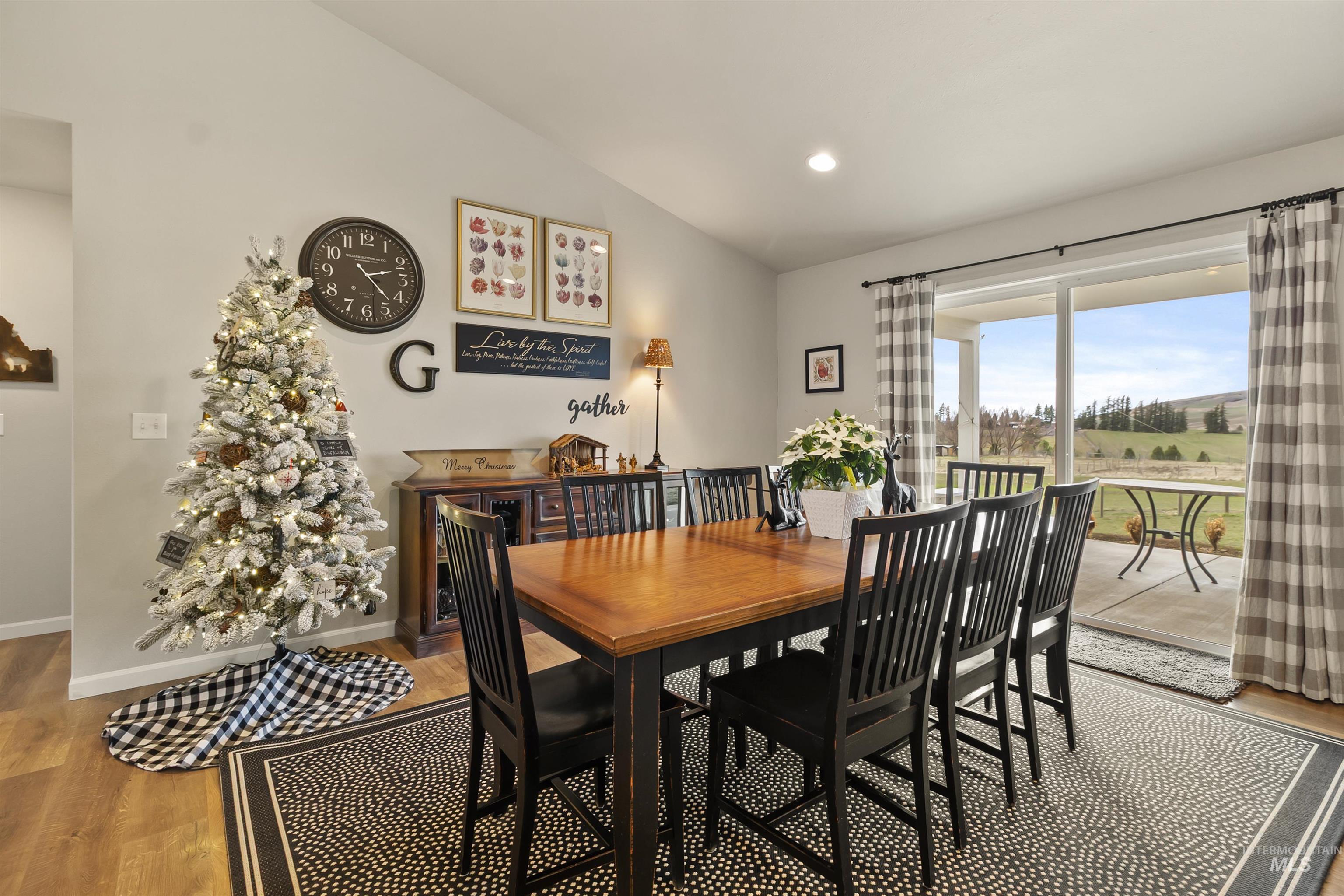 1009 Chaney Rd, Viola, Idaho 83872, 3 Bedrooms, 2 Bathrooms, Residential For Sale, Price $629,000, 98970367