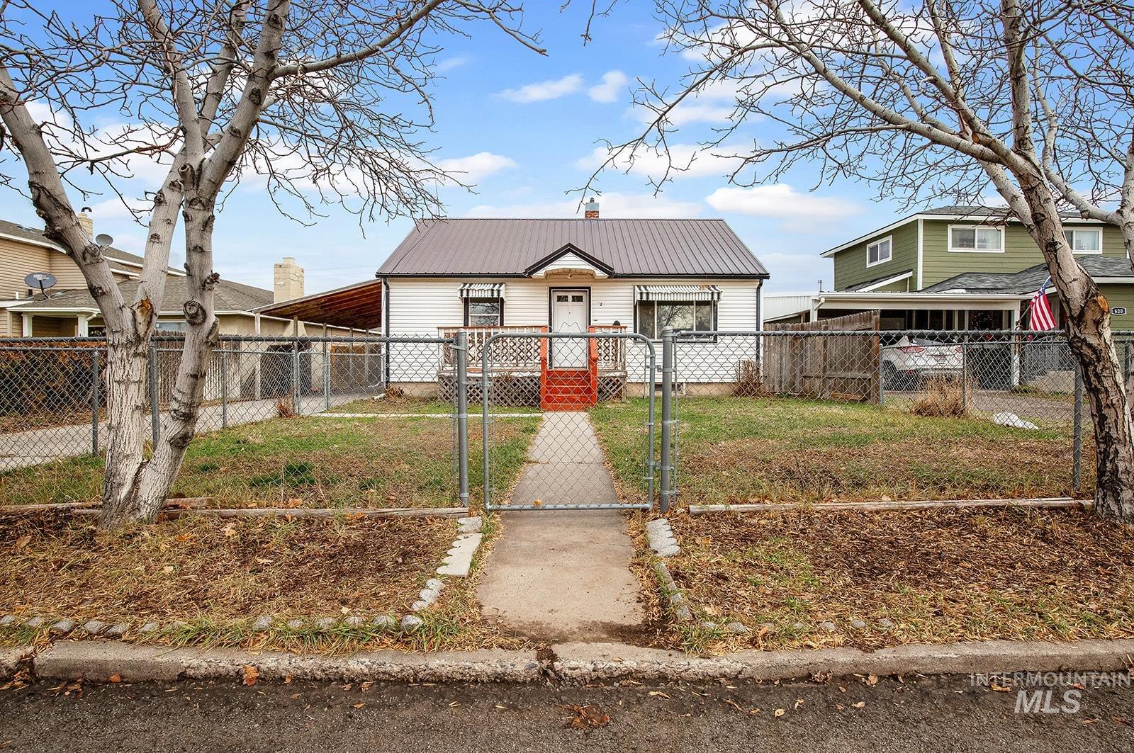 624 11th Ave N, Buhl, Idaho 83316, 2 Bedrooms, 1 Bathroom, Residential For Sale, Price $199,000, 98970372