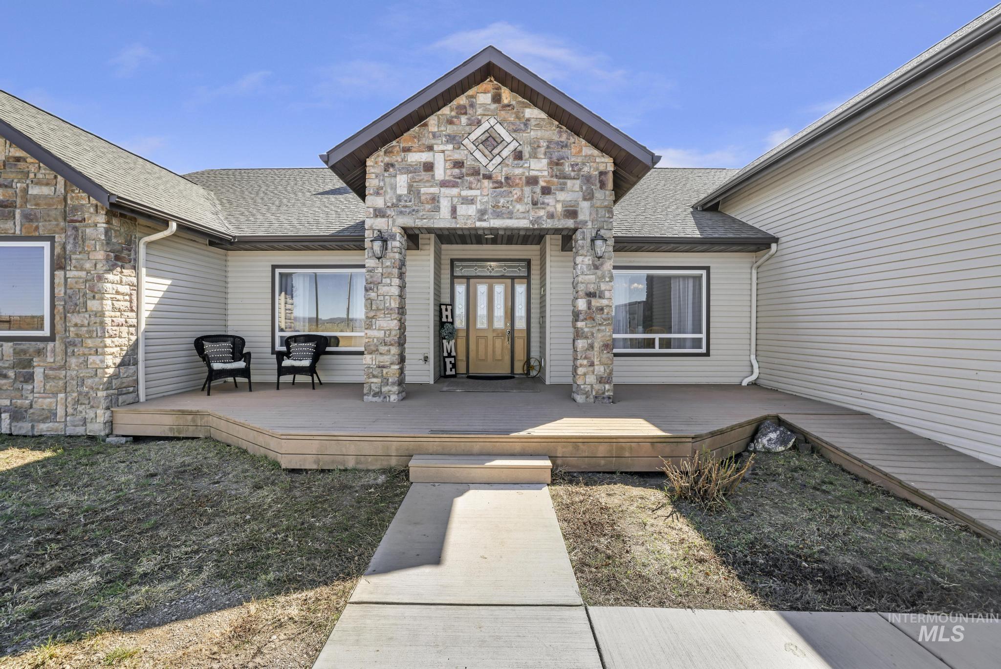 1855 E 1300 South, Gooding, Idaho 83330, 5 Bedrooms, 4 Bathrooms, Residential For Sale, Price $1,199,000, 98970373