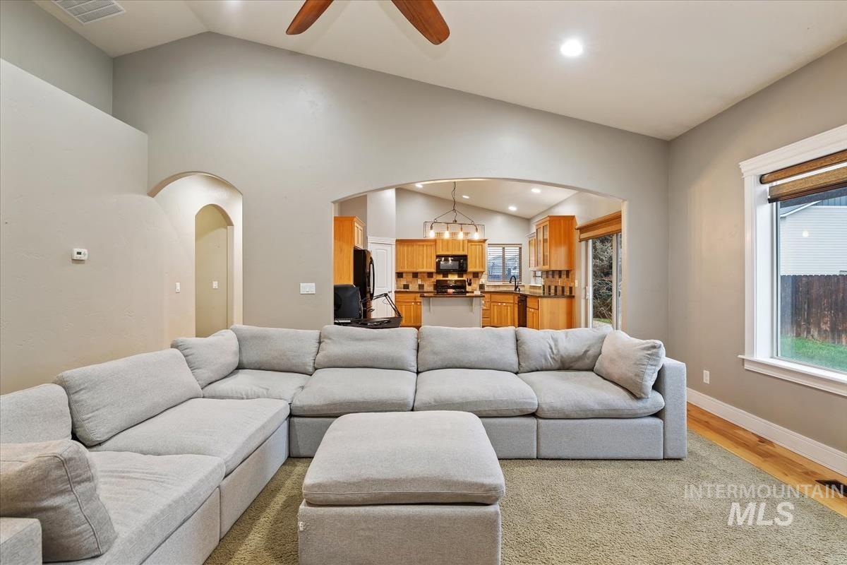 640 SW Miner, Mountain Home, Idaho 83647, 4 Bedrooms, 2.5 Bathrooms, Residential For Sale, Price $420,000,MLS 98970379