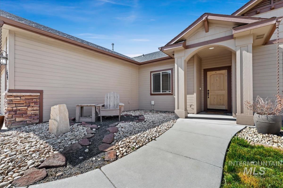 640 SW Miner, Mountain Home, Idaho 83647, 4 Bedrooms, 2.5 Bathrooms, Residential For Sale, Price $435,000, 98970379