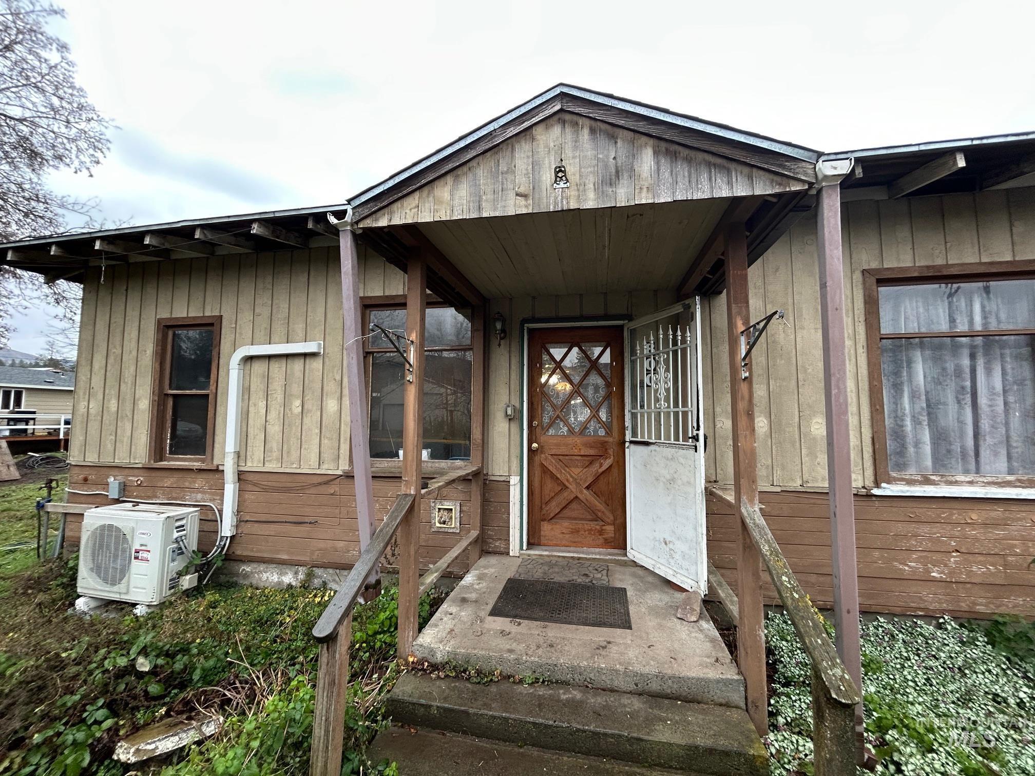 800 Culdesac Avenue, Culdesac, Idaho 83524, 3 Bedrooms, 1 Bathroom, Residential For Sale, Price $148,000, 98970382