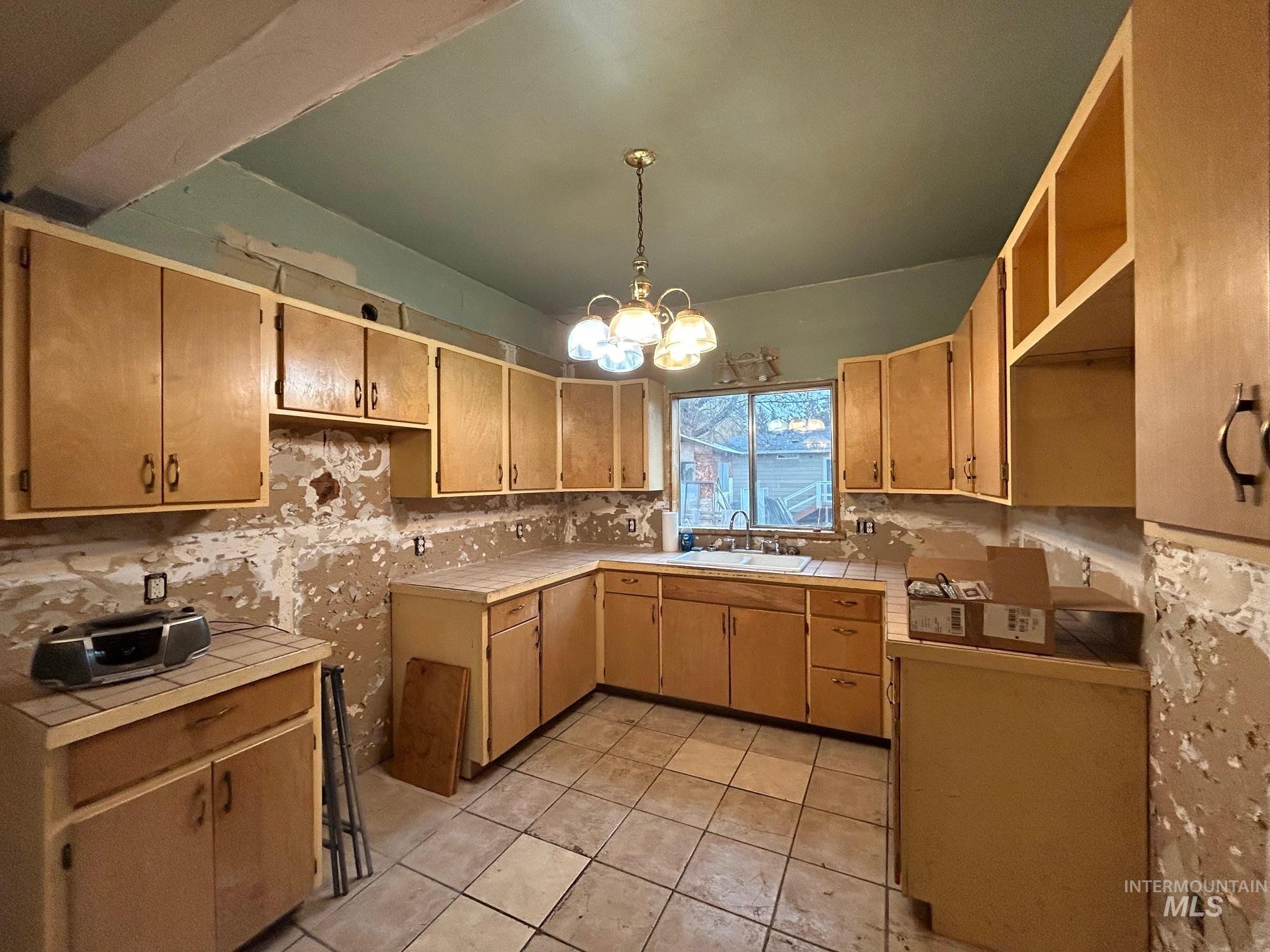 800 Culdesac Avenue, Culdesac, Idaho 83524, 3 Bedrooms, 1 Bathroom, Residential For Sale, Price $148,000, 98970382