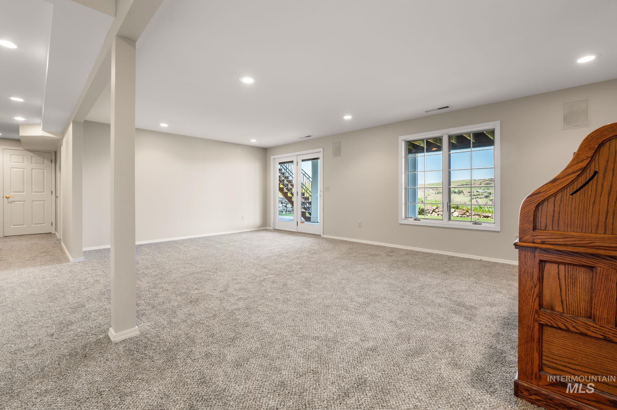 176 Marine View Drive, Lewiston, Idaho 83501, 5 Bedrooms, 3 Bathrooms, Residential For Sale, Price $825,000, 98970383