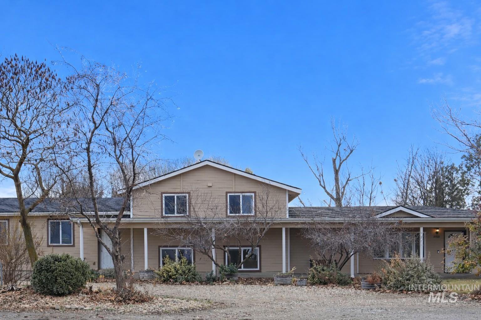 3815 W Columbia RD., Meridian, Idaho 83642, 5 Bedrooms, 2 Bathrooms, Residential For Sale, Price $709,000, 98970399