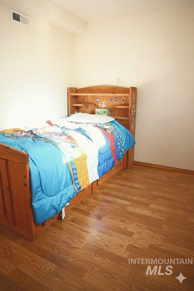 3815 W Columbia RD., Meridian, Idaho 83642, 5 Bedrooms, 2 Bathrooms, Residential For Sale, Price $709,000, 98970399