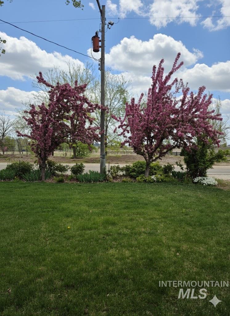 3815 W Columbia RD., Meridian, Idaho 83642, 5 Bedrooms, 2 Bathrooms, Residential For Sale, Price $709,000, 98970399