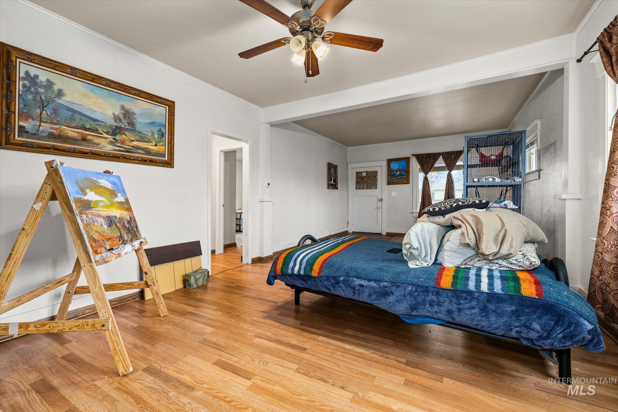 8 E Arthur Ave, Glenns Ferry, Idaho 83623, 3 Bedrooms, 2 Bathrooms, Residential For Sale, Price $310,000, 98970402