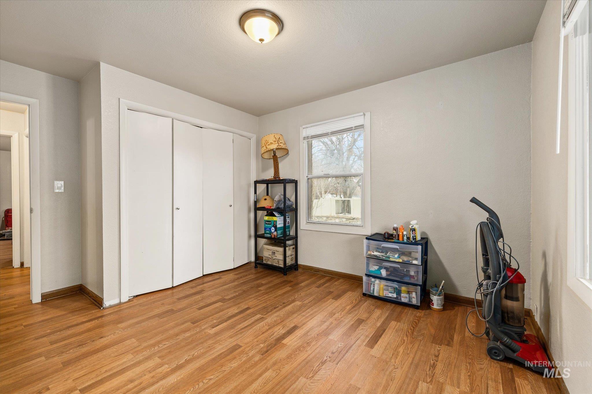 8 E Arthur Ave, Glenns Ferry, Idaho 83623, 3 Bedrooms, 2 Bathrooms, Residential For Sale, Price $310,000, 98970402