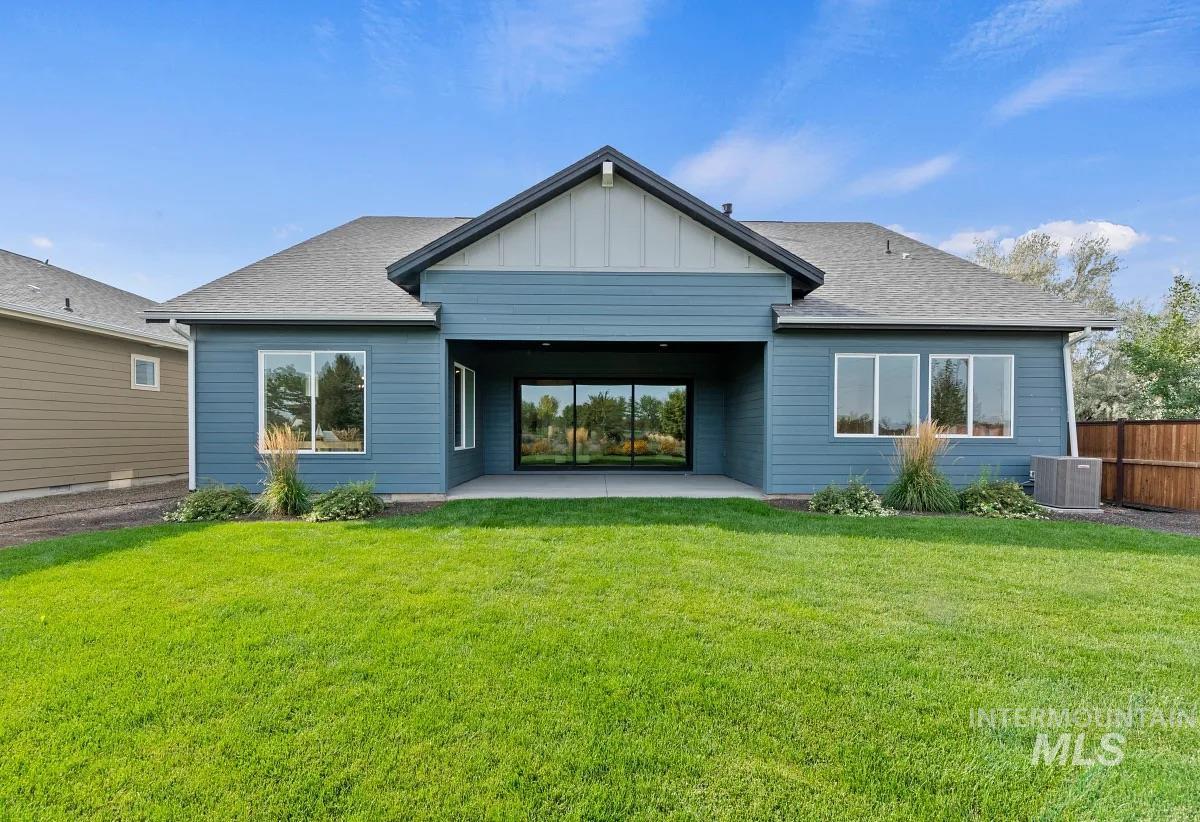 12124 W Kind Ln, Kuna, Idaho 83634-2623, 3 Bedrooms, 2.5 Bathrooms, Residential For Sale, Price $799,000, 98970403