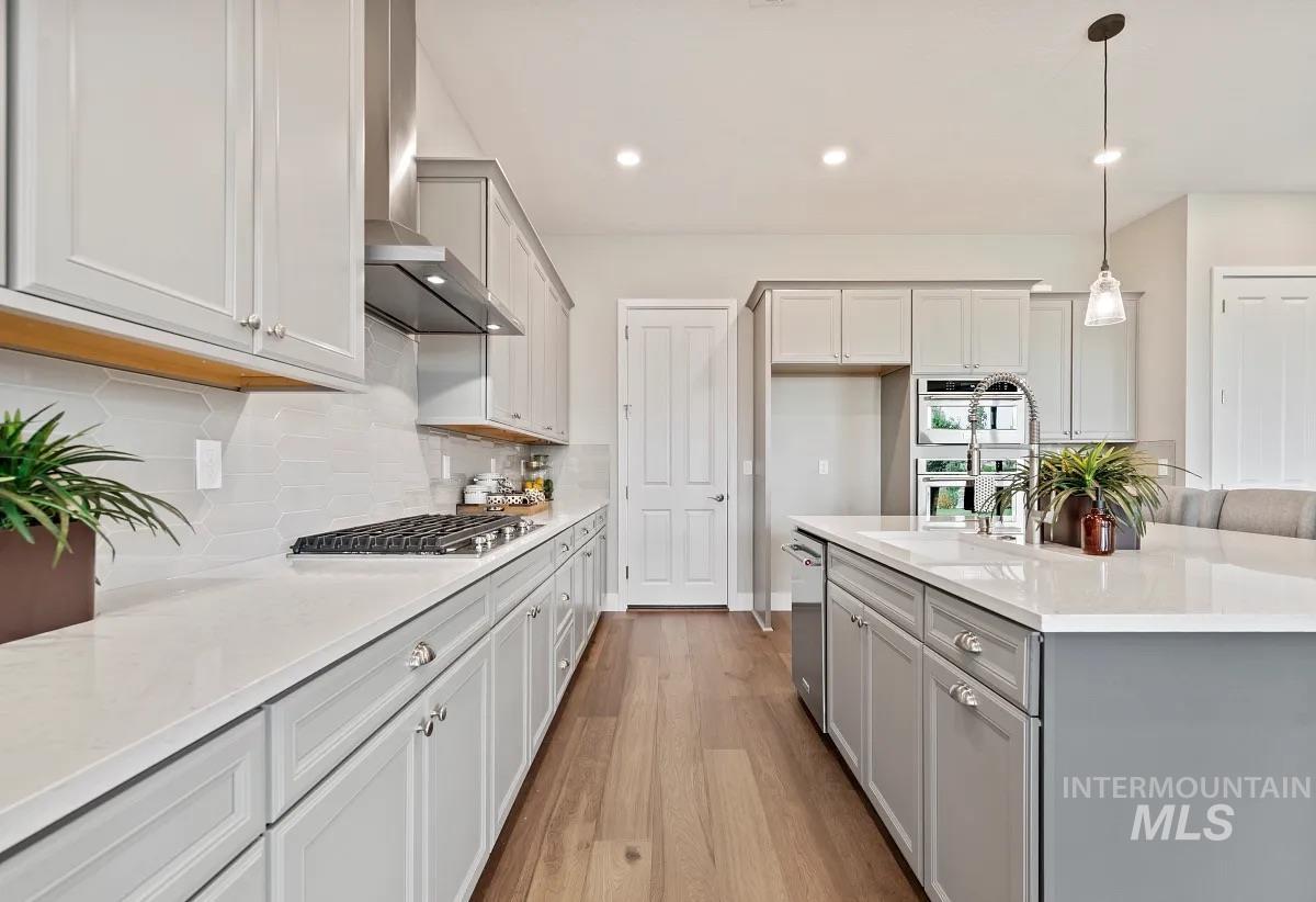 12124 W Kind Ln, Kuna, Idaho 83634-2623, 3 Bedrooms, 2.5 Bathrooms, Residential For Sale, Price $799,000, 98970403