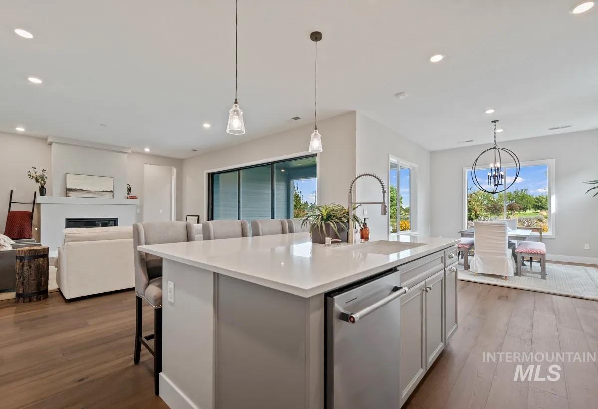 12124 W Kind Ln, Kuna, Idaho 83634-2623, 3 Bedrooms, 2.5 Bathrooms, Residential For Sale, Price $799,000, 98970403